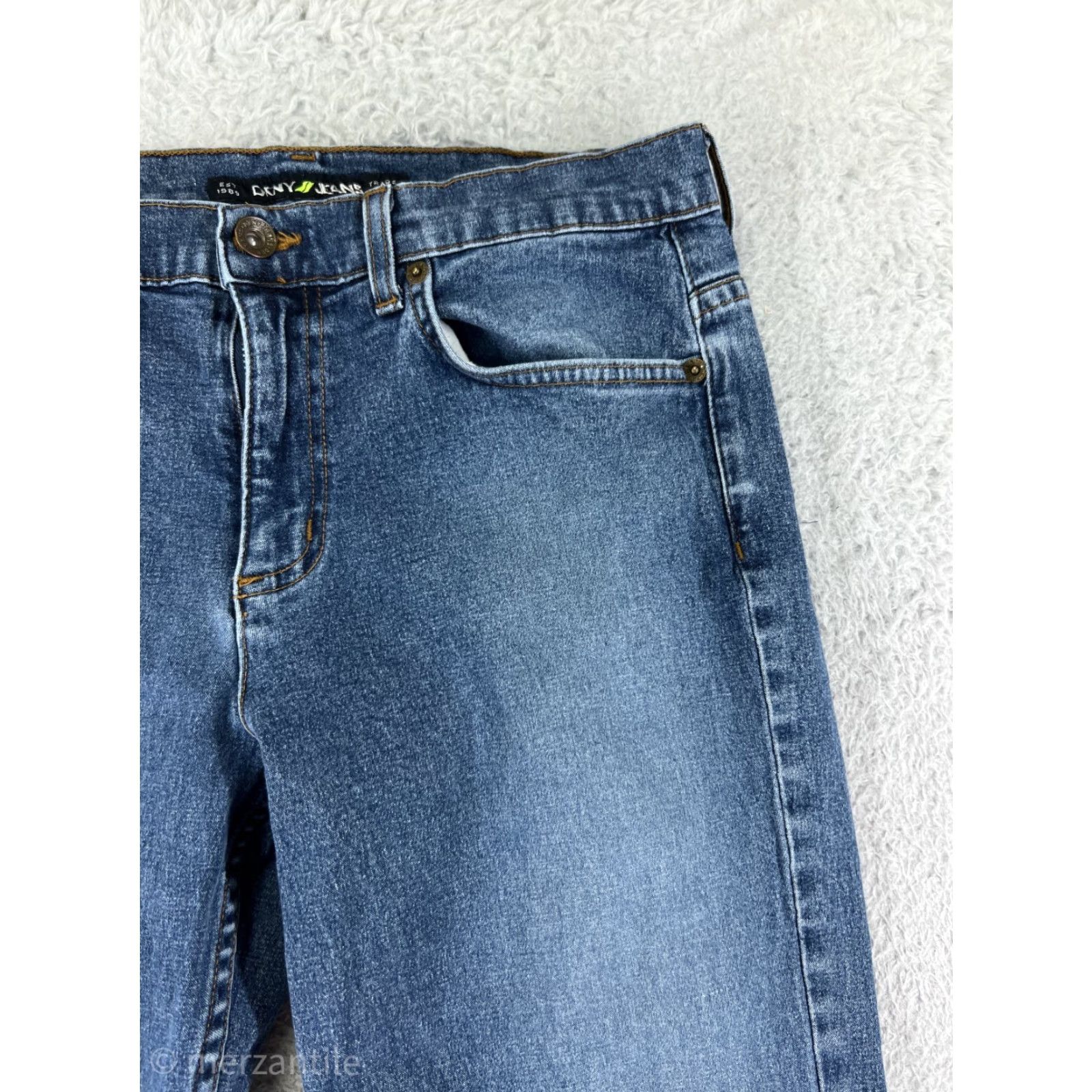 DKNY VINTAGE DKNY Jeans Womens 6 Blue Denim Bootcut 5-Pocket Design Zip Inseam 30 in Medium Wash Size 28" / US 6 / IT 42 - 7 Thumbnail