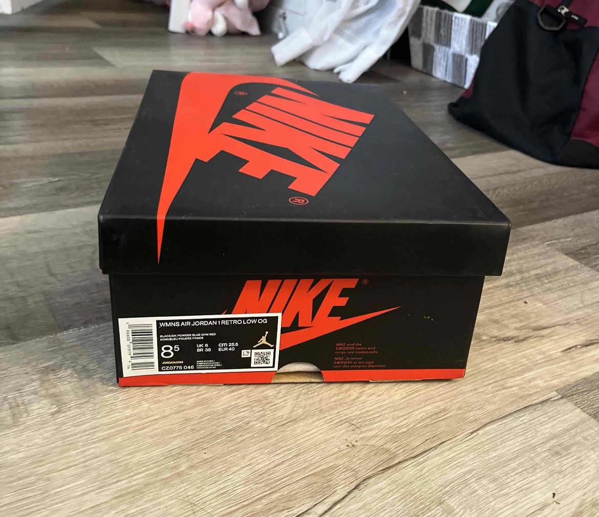 Jordan Brand × Nike jordan 1 low nc to chi size 7 Size US 7 / EU 40 - 7 Thumbnail