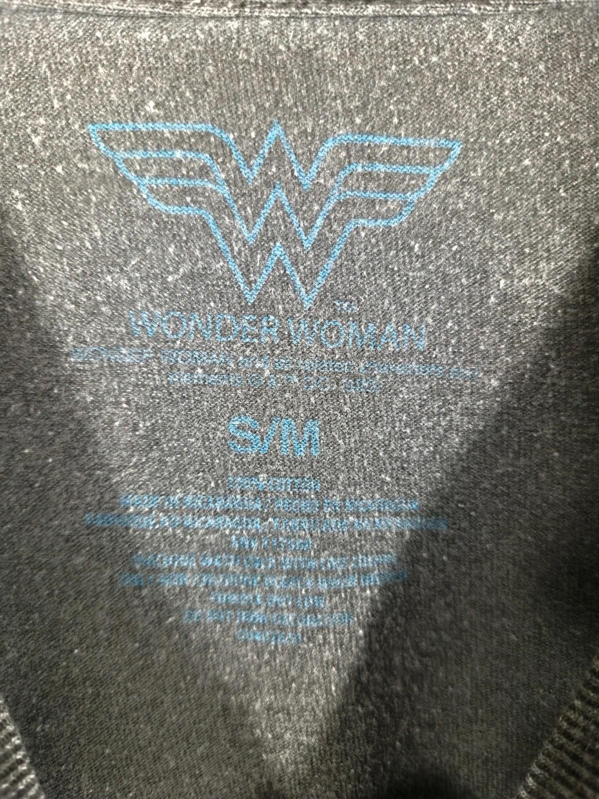 DC Comics Wonder Woman DC Comics Spray Paint Airbrush Themed (SIZE:S/M Size US S / EU 44-46 / 1 - 2 Thumbnail