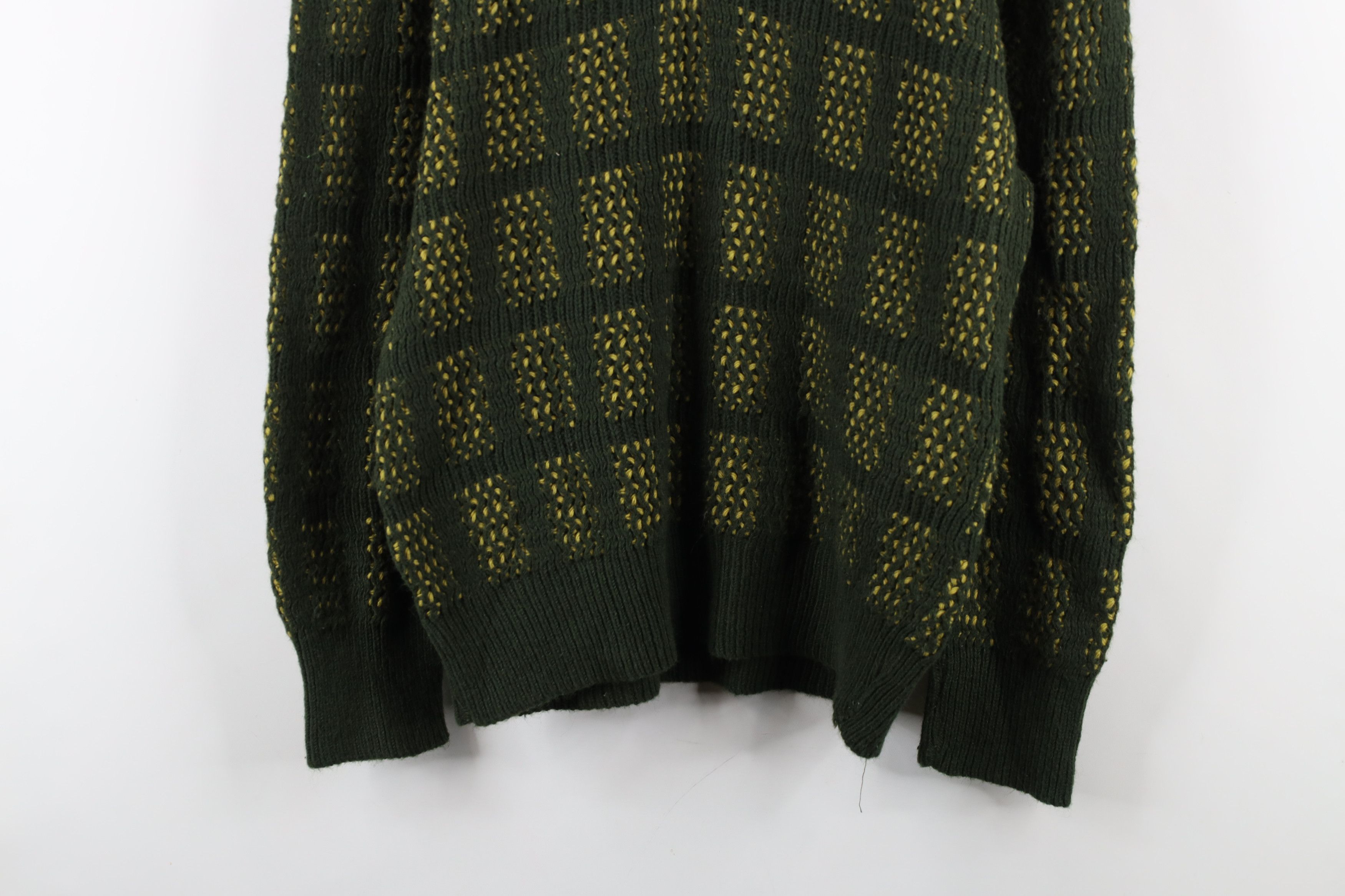 Vintage Vintage 50s Streetwear Checkered Knit V-Neck Sweater USA Size US M / EU 48-50 / 2 - 3 Thumbnail