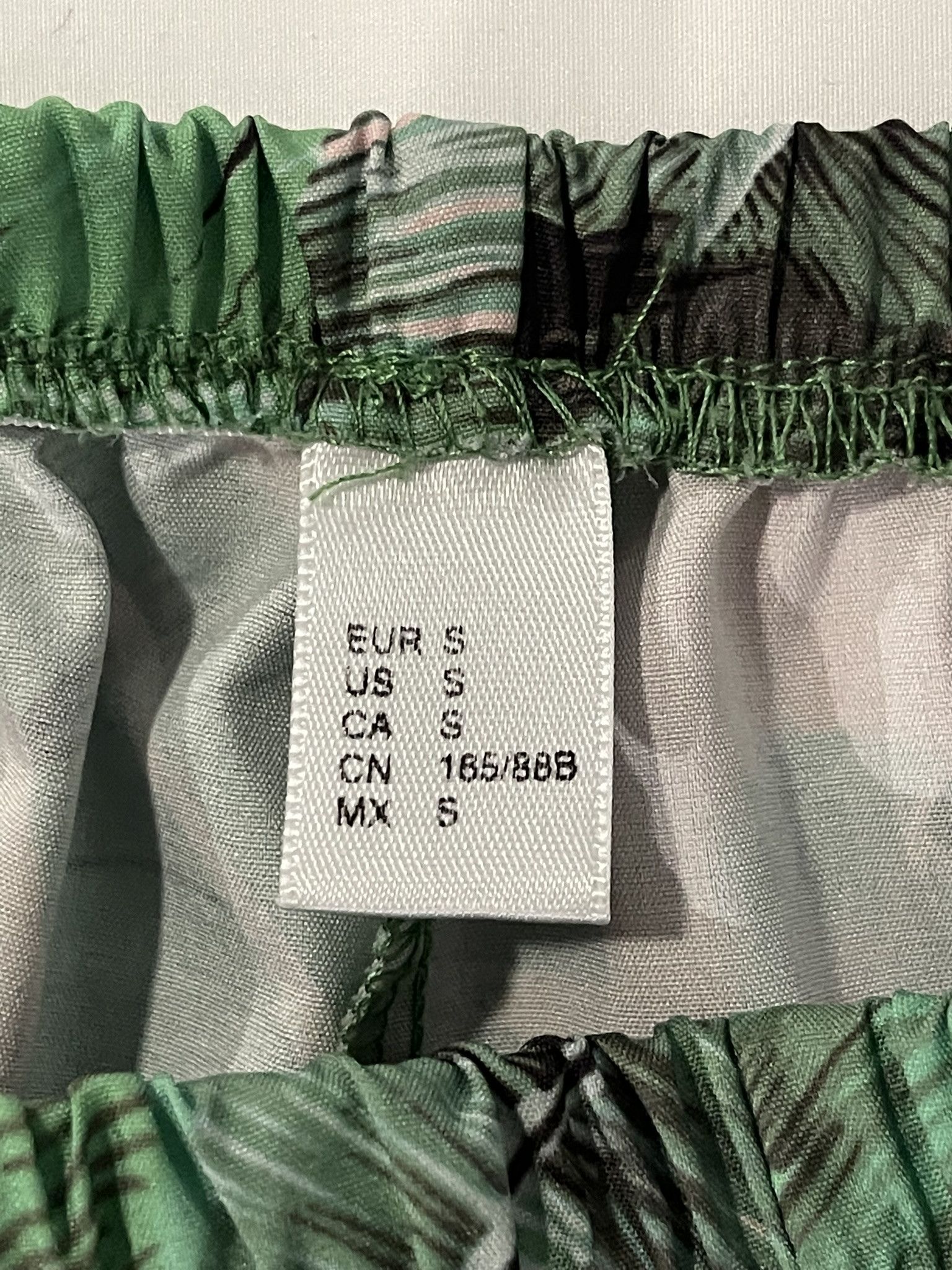 Other Womens Hawaiian Pink and Green Shorts Size S Unknown Brand Size 24" / US 00 / IT 34 - 5 Thumbnail