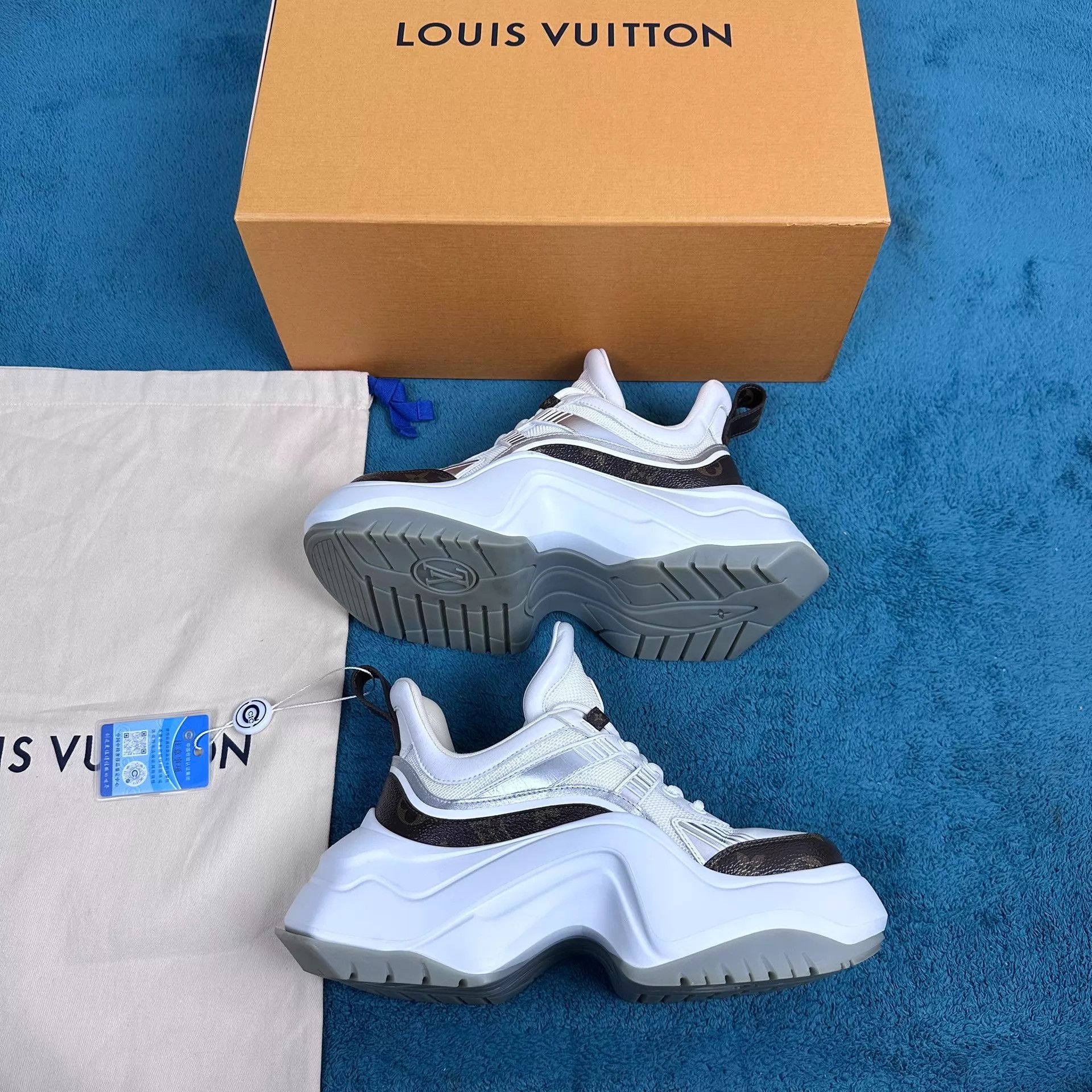 Louis Vuitton LV Dad Shoe 2.0 White & Brown 35.5 New Accs Size US 5 / IT 35 - 3 Thumbnail