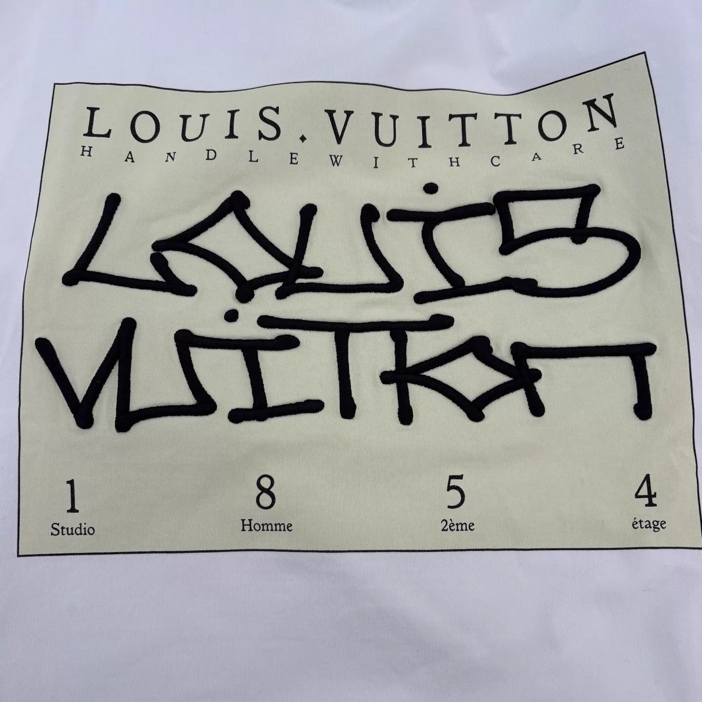 Louis Vuitton Louis Vuitton White 1854 Embroidered SS Tee L Size US L / EU 52-54 / 3 - 7 Thumbnail