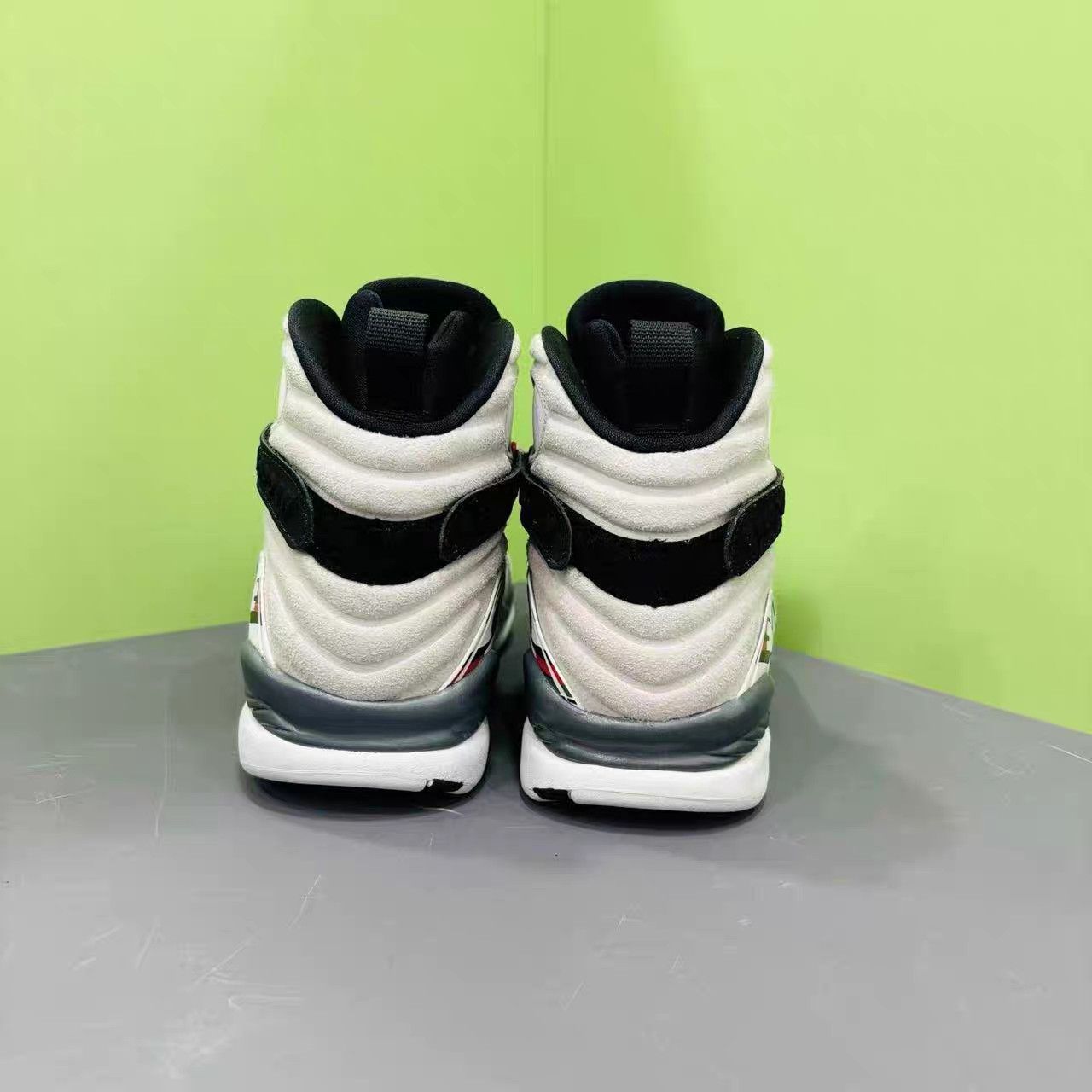 Jordan Brand Air Jordan 8 Bugs Bunny Playoffs K15 Size US 11.5 / EU 44-45 - 6 Thumbnail