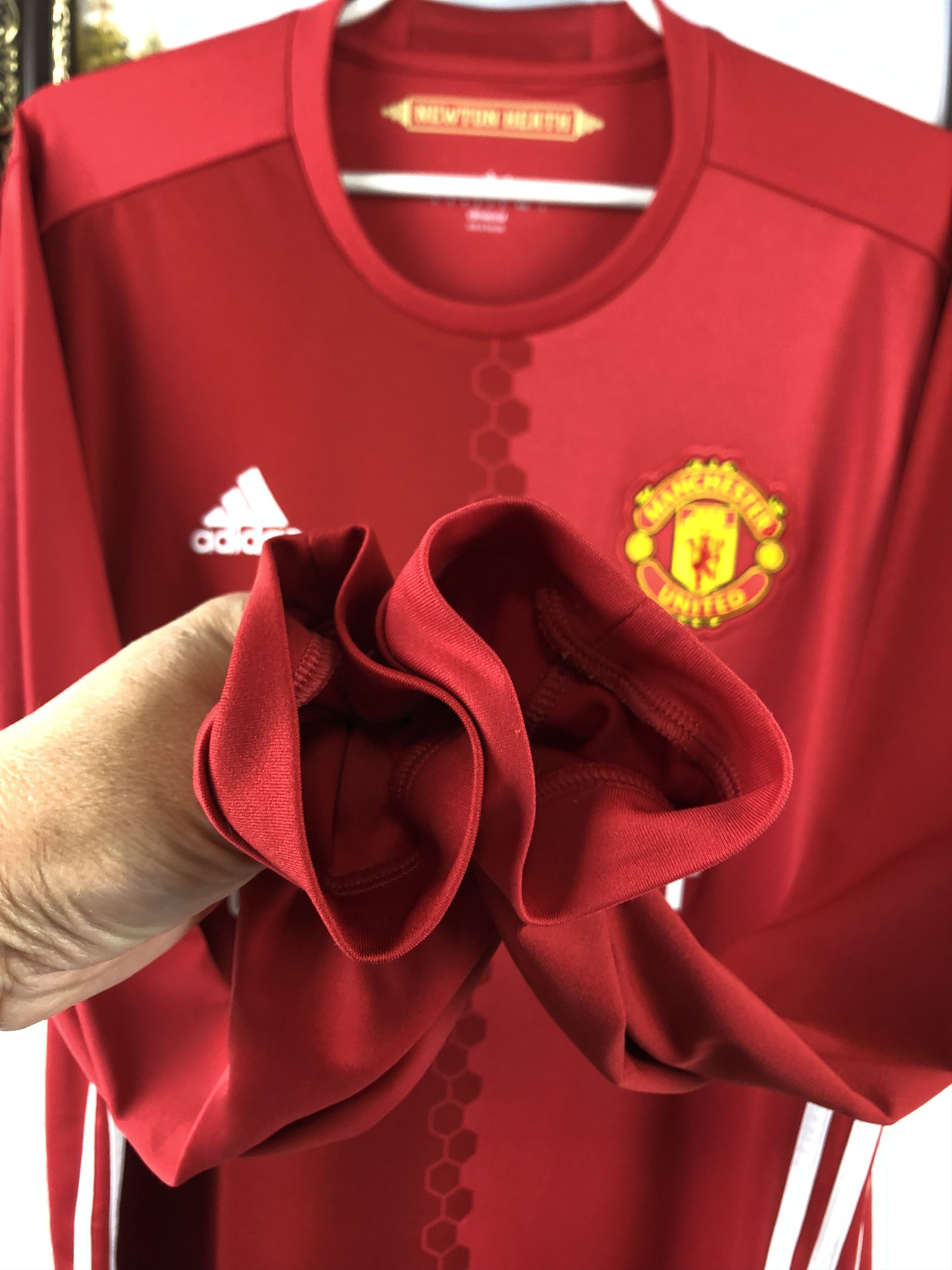 Adidas Manchester United shirt 2016 Soccer Adidas Long Sleeve Size US M / EU 48-50 / 2 - 9 Thumbnail