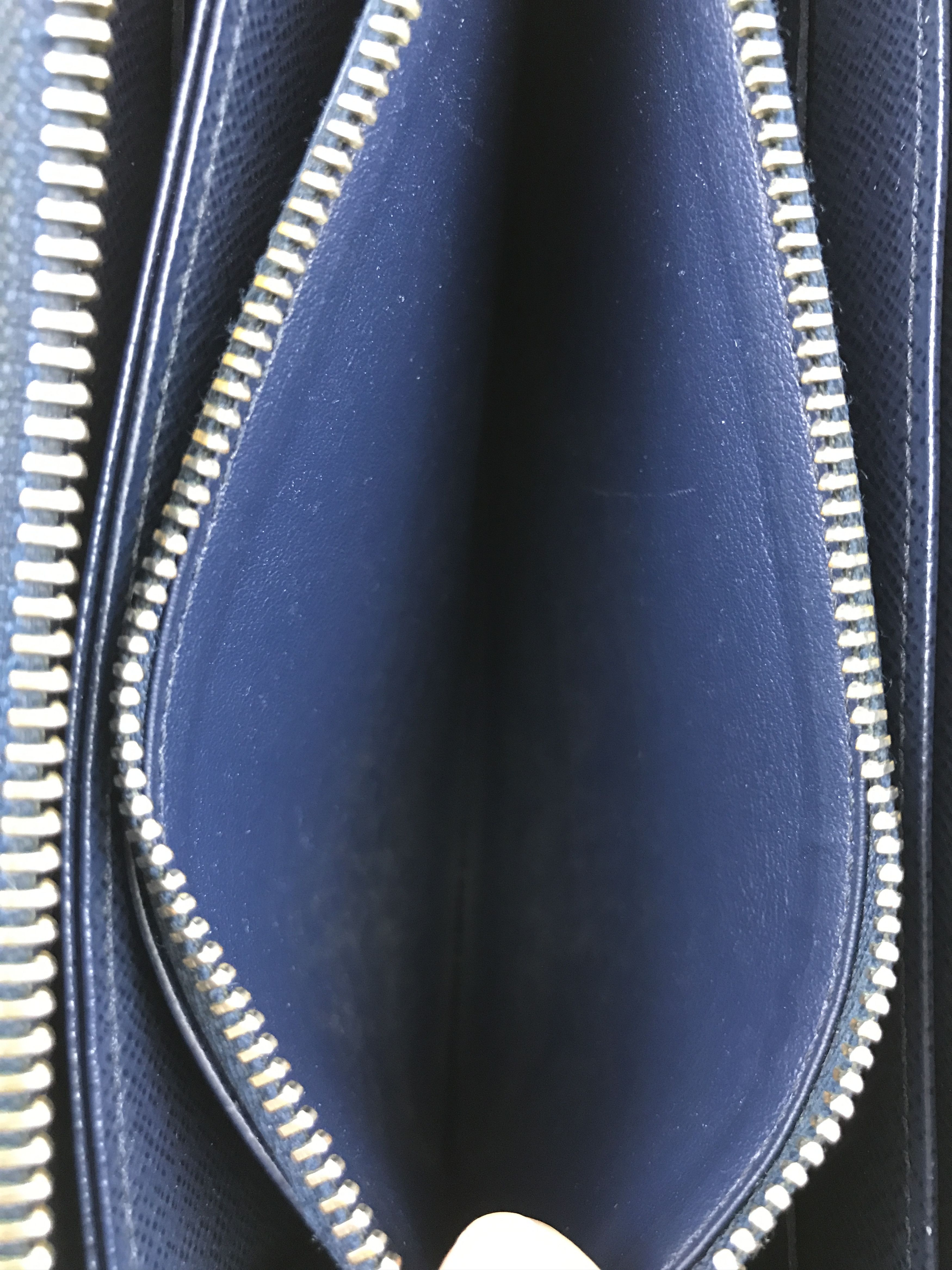 Louis Vuitton Zip Around Long Wallet Epi Leather