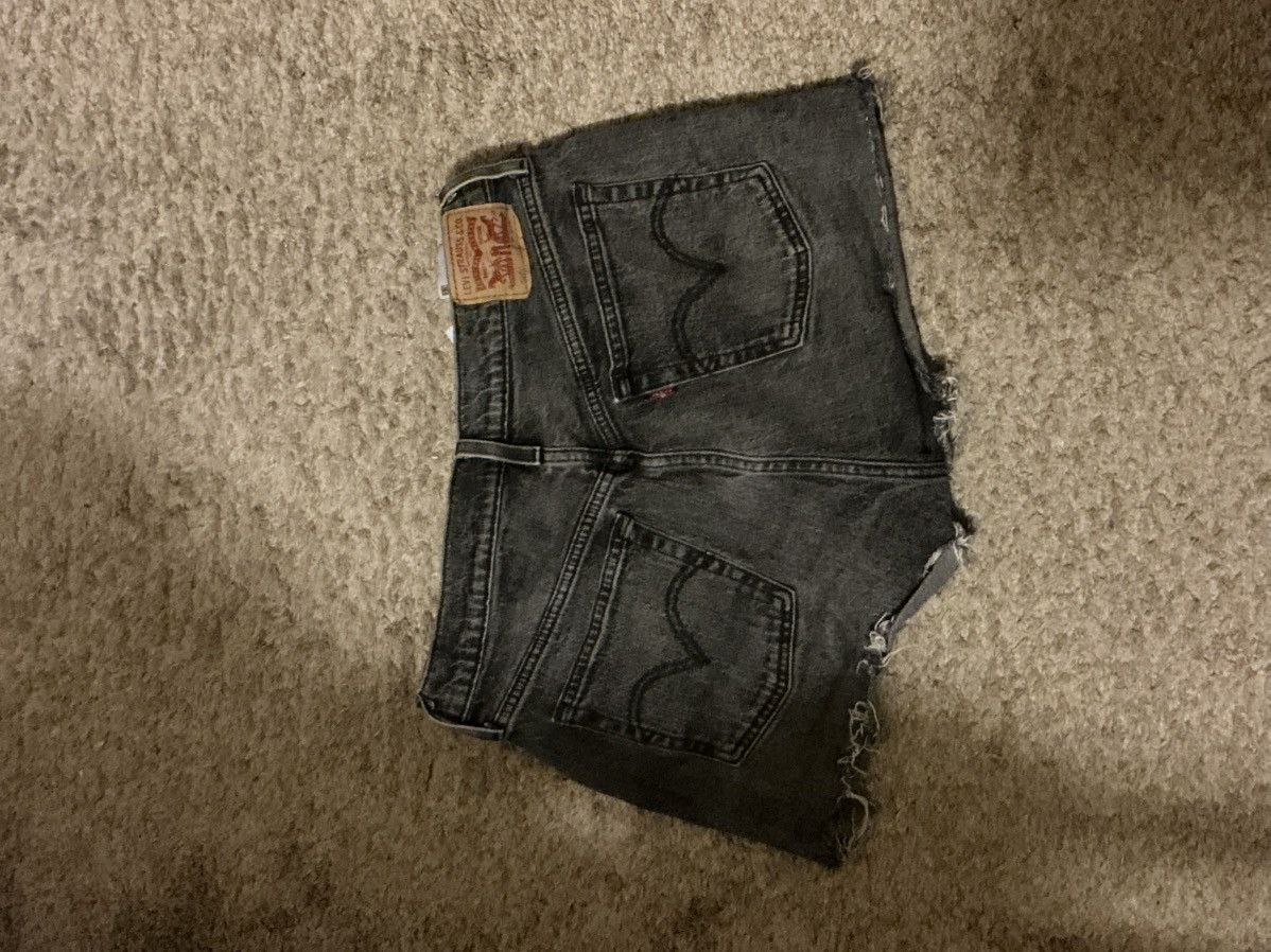 Levi's Levi’s 501 black denim shorts Size 30" / US 8 / IT 44 - 1 Thumbnail