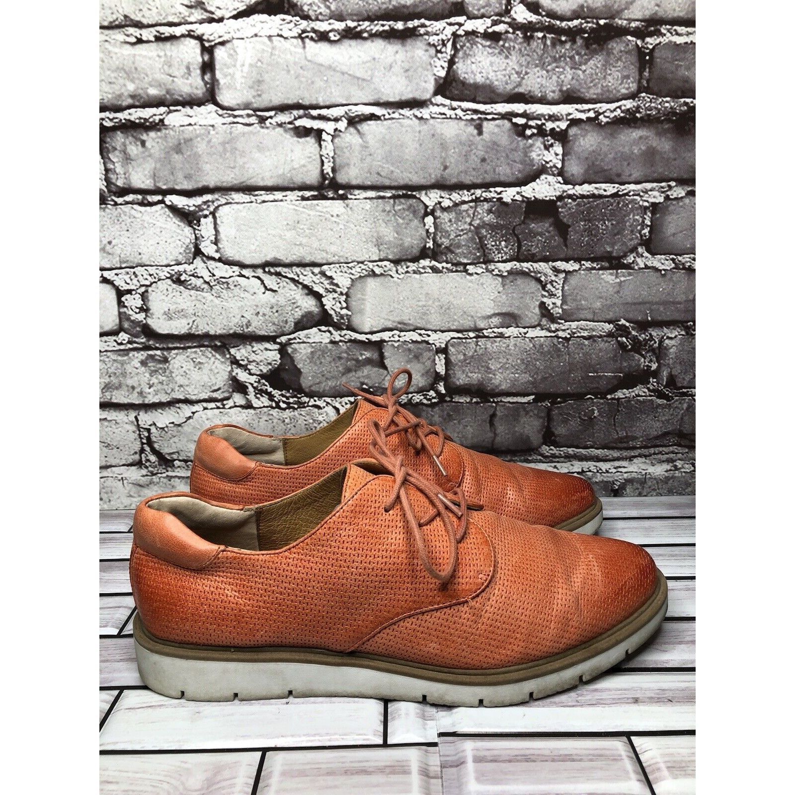 Other Sofft Coral Leather Perforated Oxfords Lace Up Casual Shoes Size US 10 / IT 40 - 3 Thumbnail