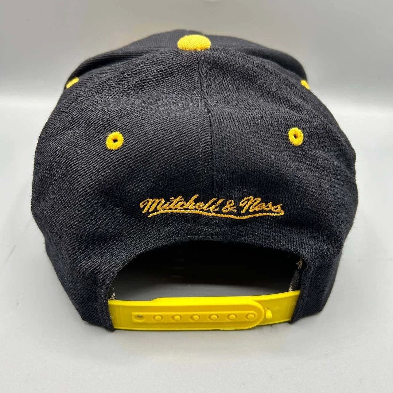 Mitchell & Ness Golden State Warriors GSW Hat Men NBA Snap Back Cap Wool Size ONE SIZE - 9 Thumbnail