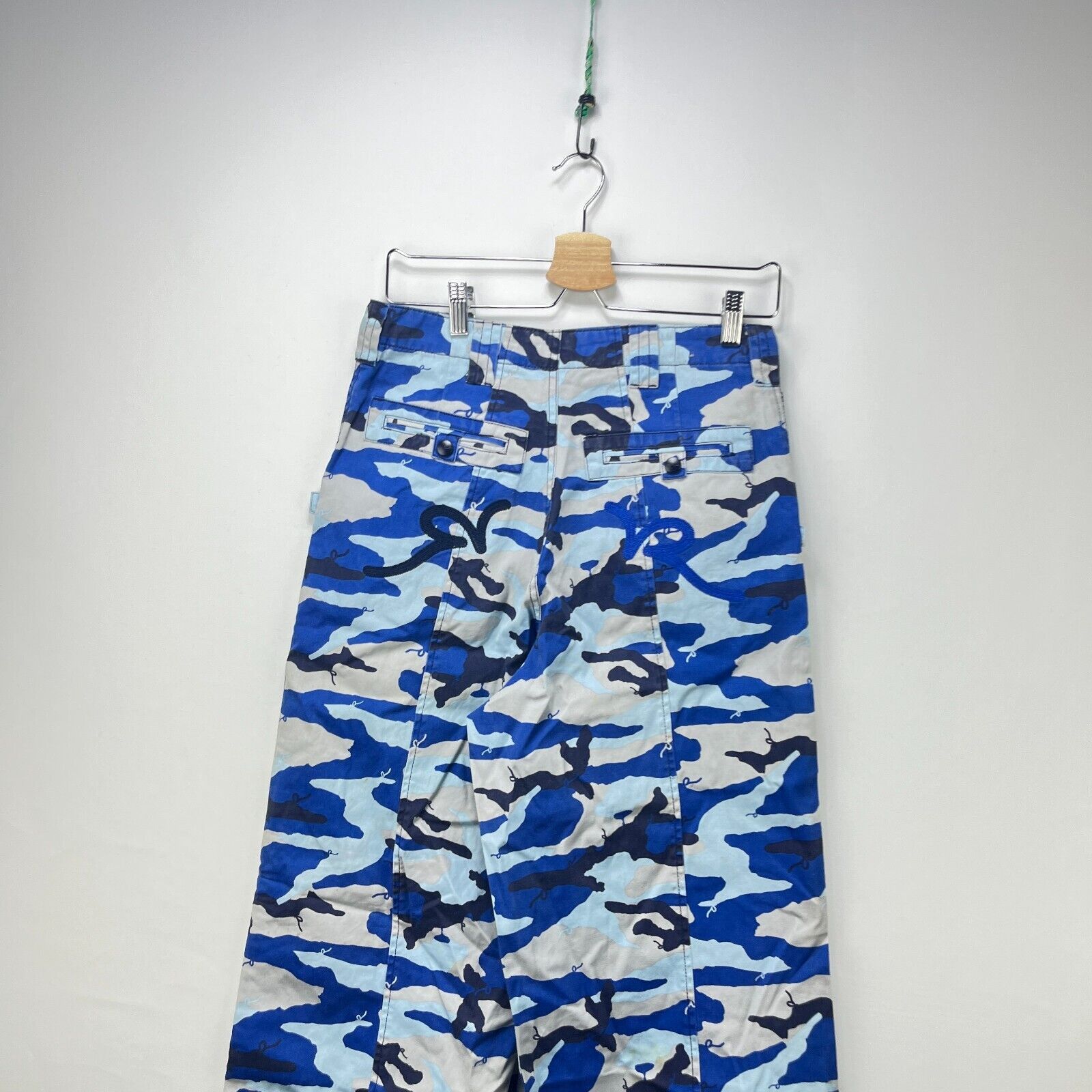 Rocawear × Vintage Vintage Y2K Rocawear Blue Camo Baggy Pants Skater Waist 30 Size US 30 / EU 46 - 2 Thumbnail