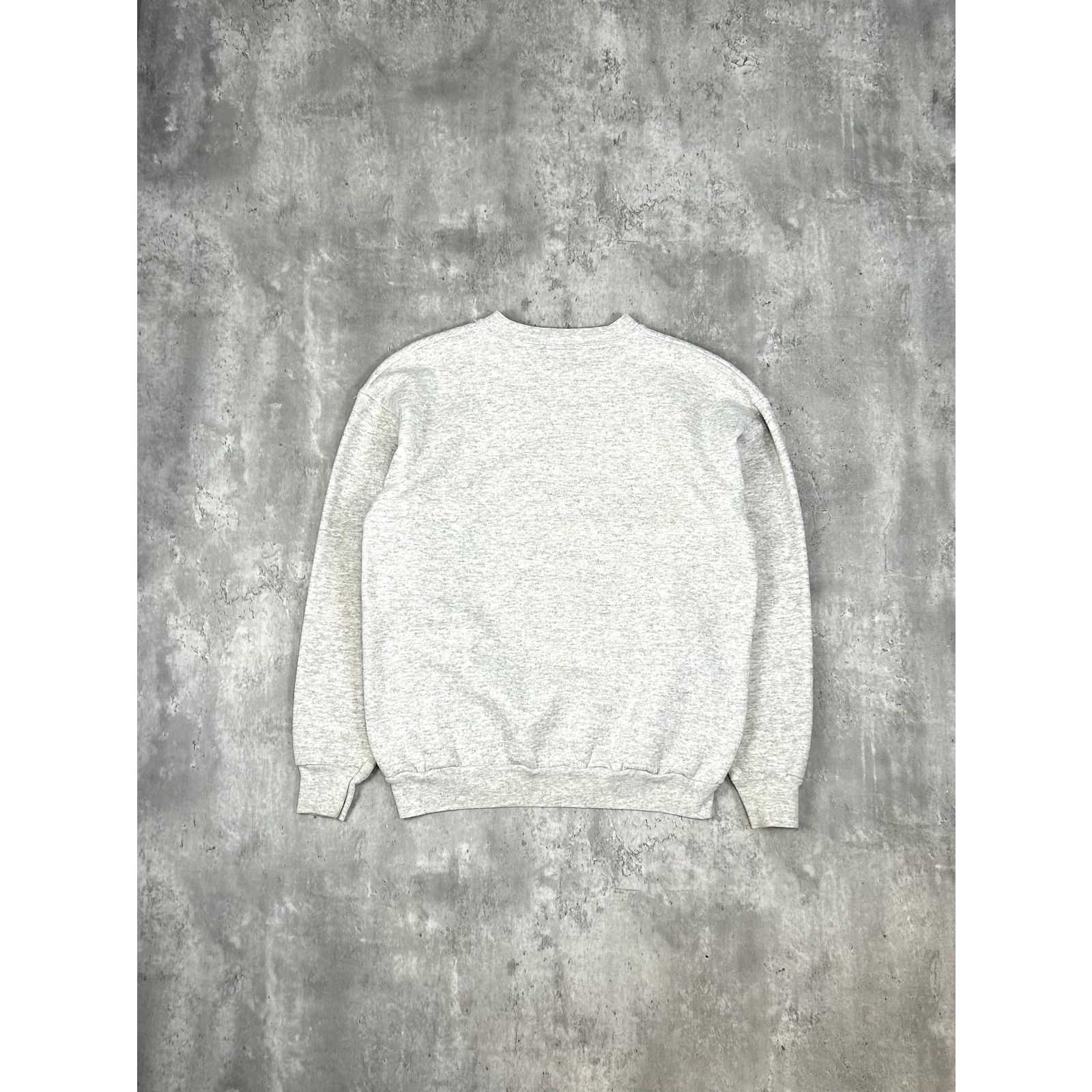 Vintage Vintage 2000 Disney Mickey Mouse Sweatshirt Size Medium Gray Size US M / EU 48-50 / 2 - 2 Thumbnail