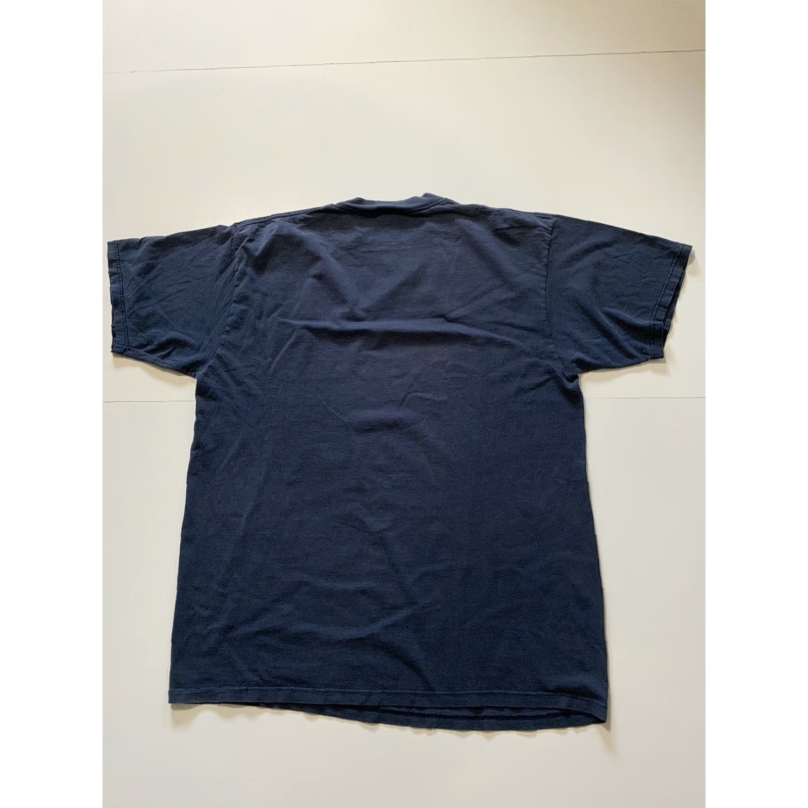 Tultex VINTAGE 90s Tultex Cotton Johnny Island Floral Surf Navy Blue T-Shirt XL Size US XL / EU 56 / 4 - 2 Thumbnail