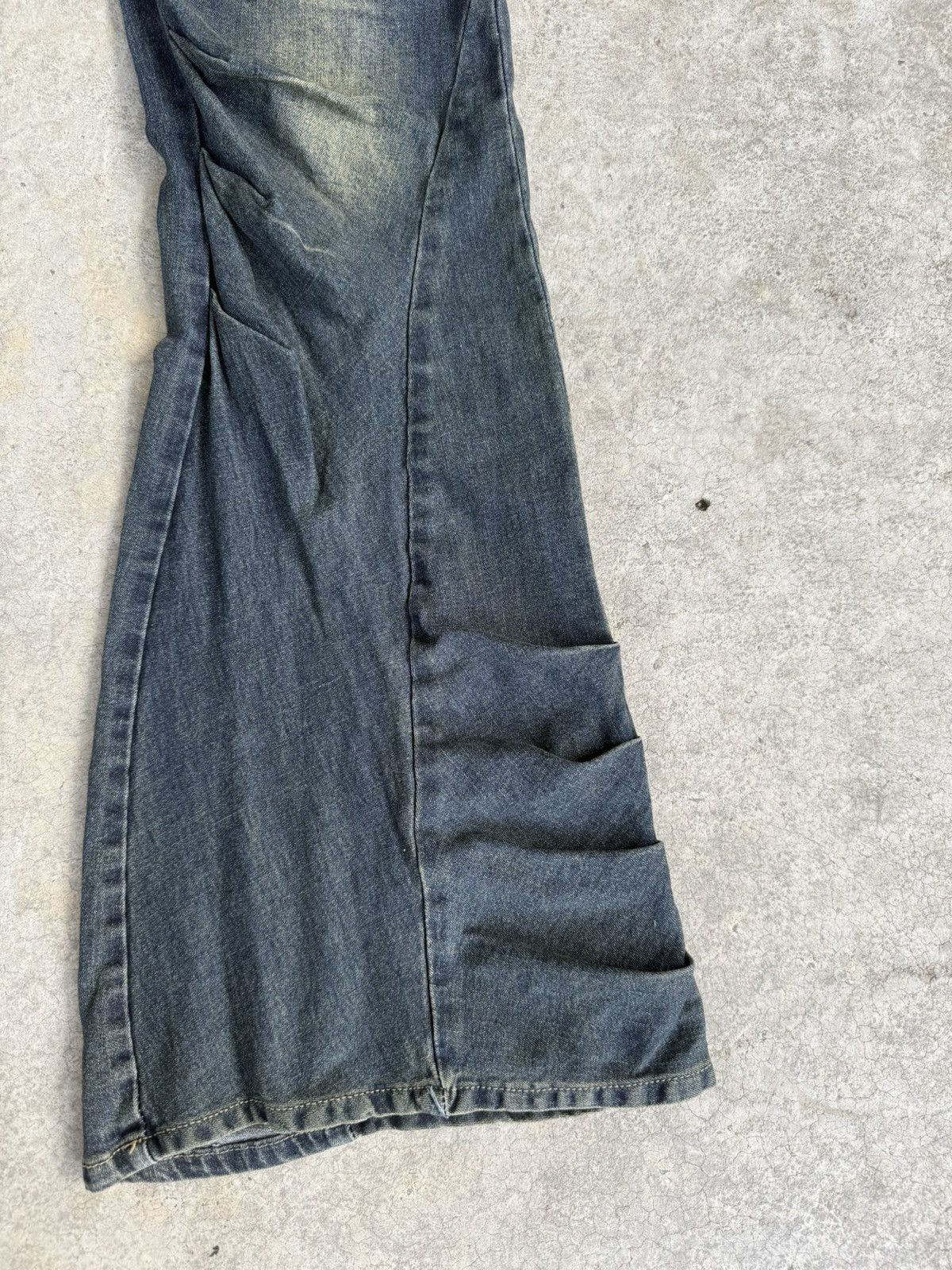 Le Grande Bleu (L.G.B.) Japanese Romwe Flared Jeans style Chrome Heart Size US 28 / EU 44 - 7 Thumbnail