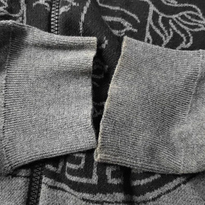 Versace Versace Wool-blend crewneck, long-sleeved sweater Size XS / US 0-2 / IT 36-38 - 7 Thumbnail