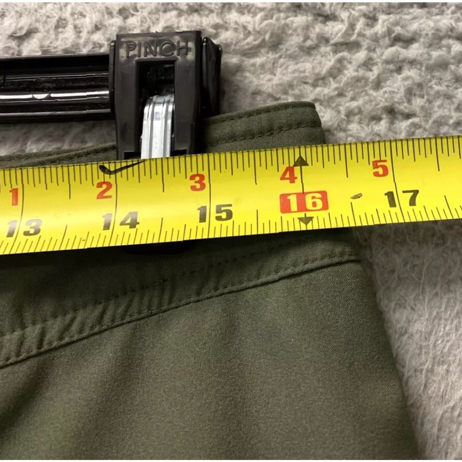 Olive VINTAGE Penguin Men's Board Shorts Swimwear Size 32 Olive Green Stretch Summer Mens Size US 32 / EU 48 - 6 Thumbnail