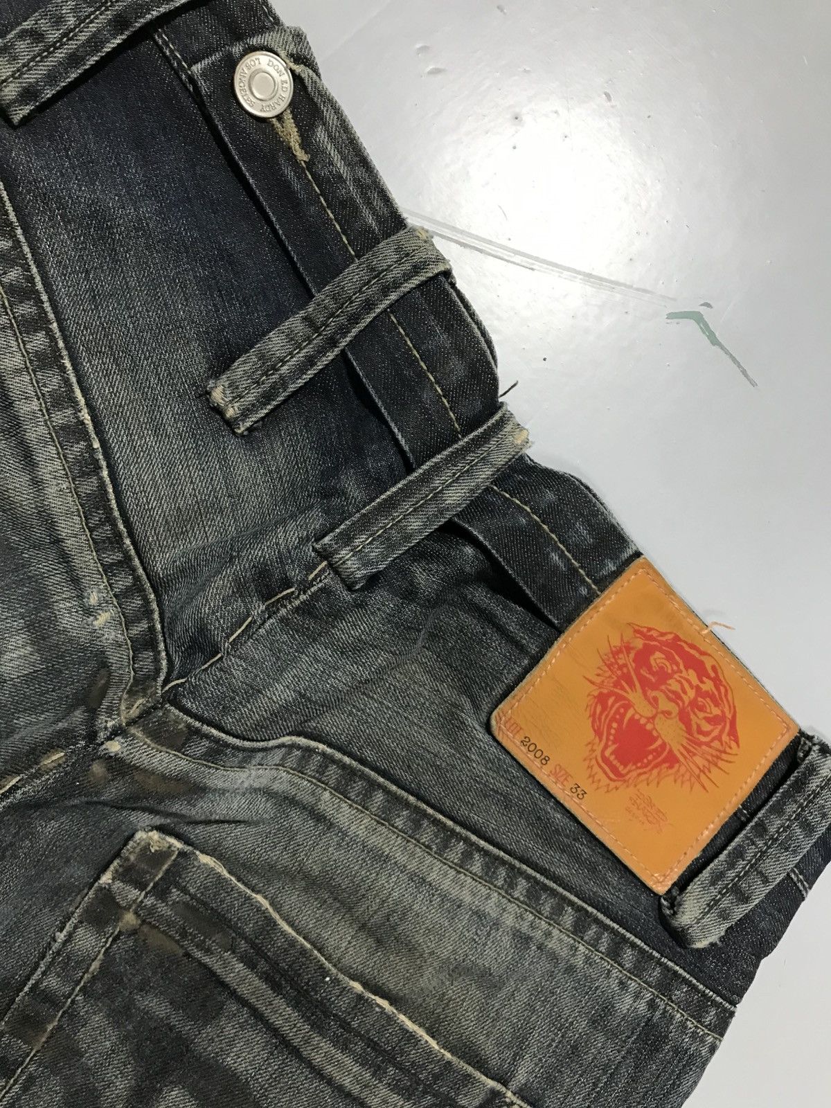 Ed Hardy Vintage ed hardy damaged denim Size US 34 / EU 50 - 13 Thumbnail
