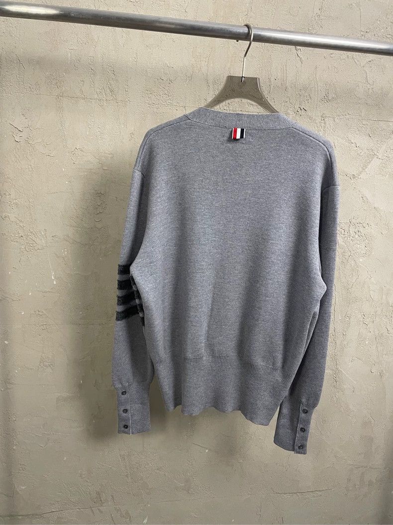Thom Browne Thom Browne Gray four-striped wool cardigan jacket 2505-Nex Size US L / EU 52-54 / 3 - 2 Thumbnail