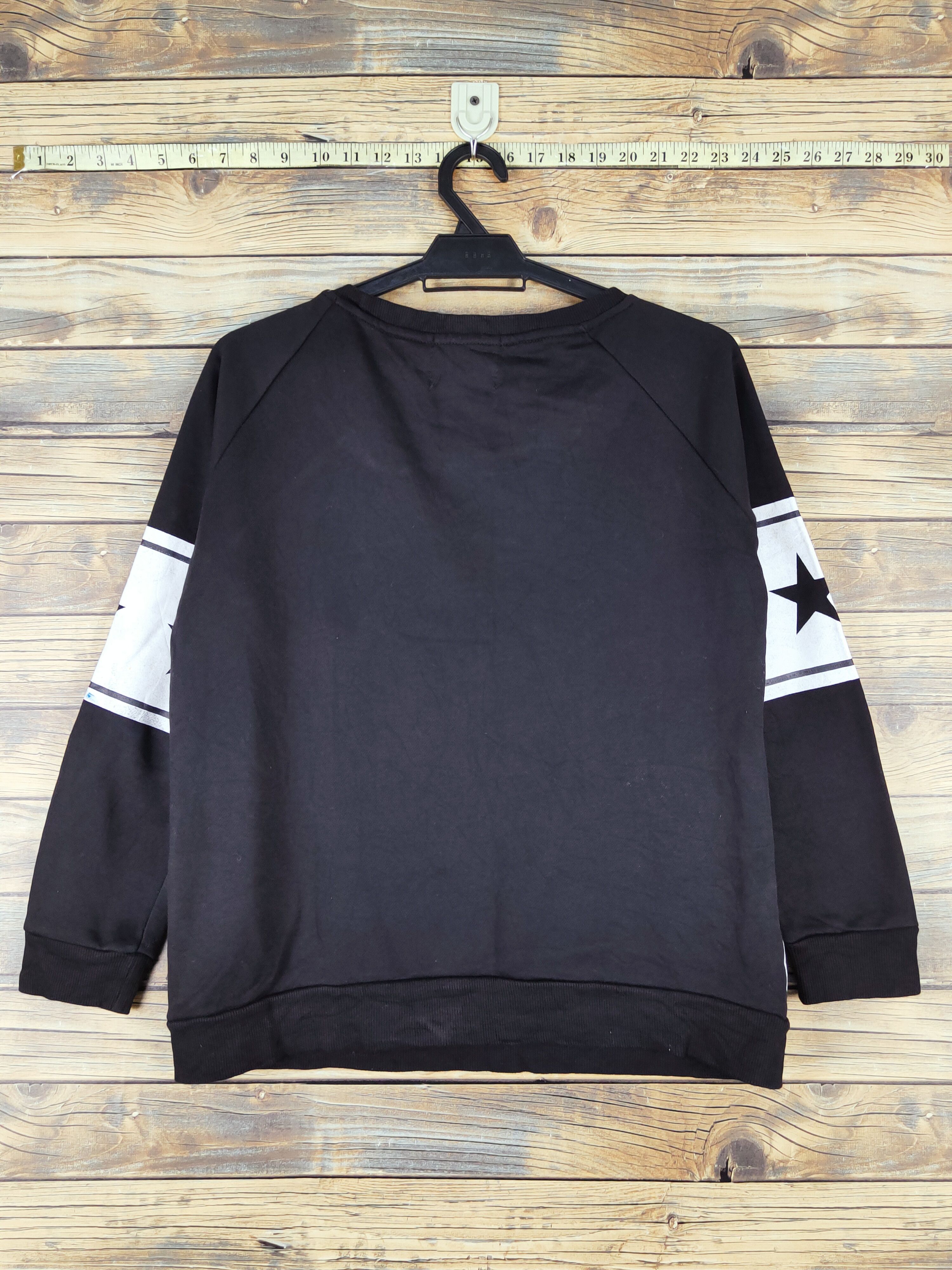Japanese Brand × Mickey Mouse × Vintage Magician mickey mouse Black Sweatshirts #W1163 Size US S / EU 44-46 / 1 - 7 Thumbnail