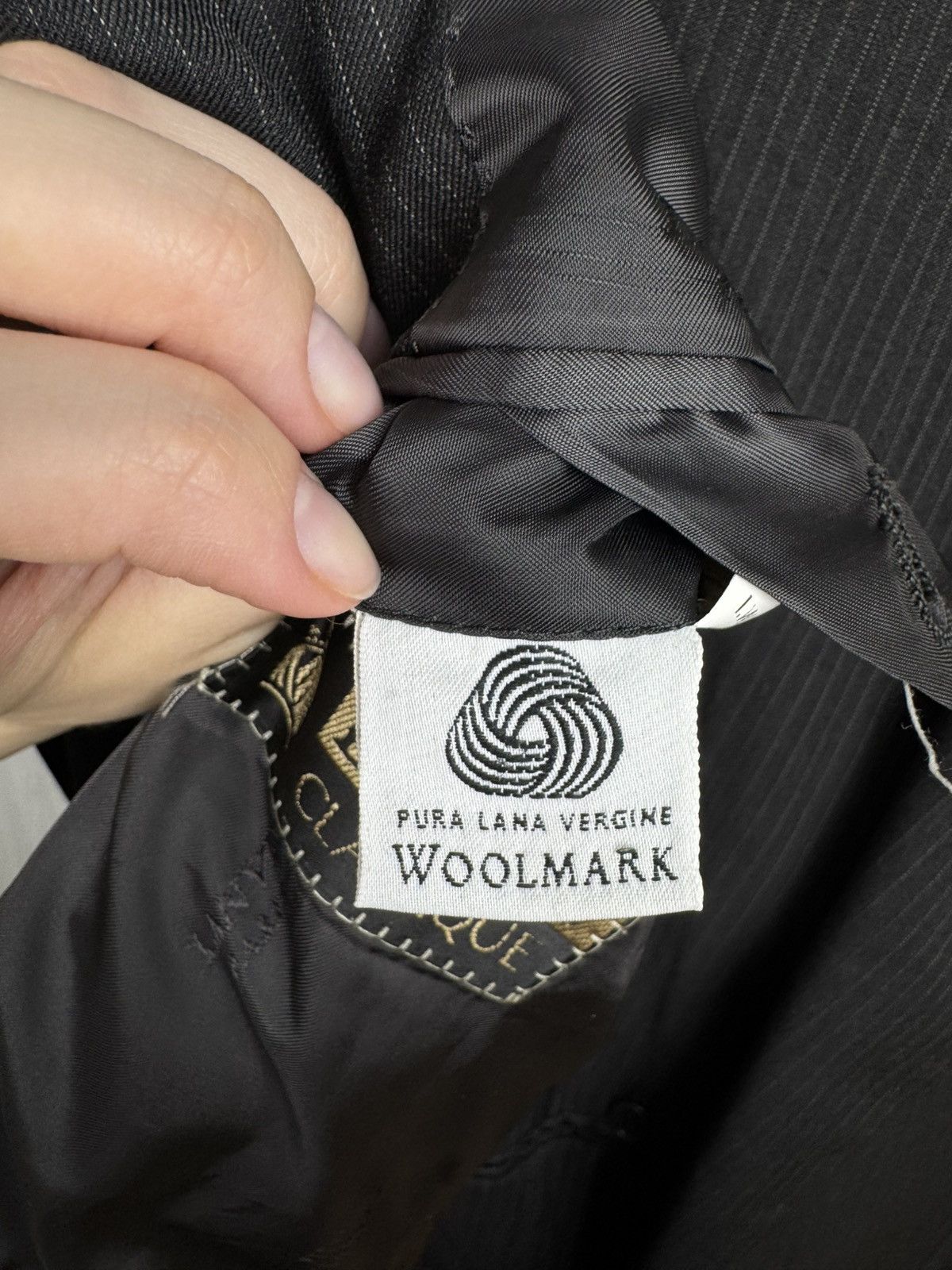 Lanvin Lanvin Classique Dark Gray Striped Wool 3 Button Vented Suit Size 42R - 17 Thumbnail
