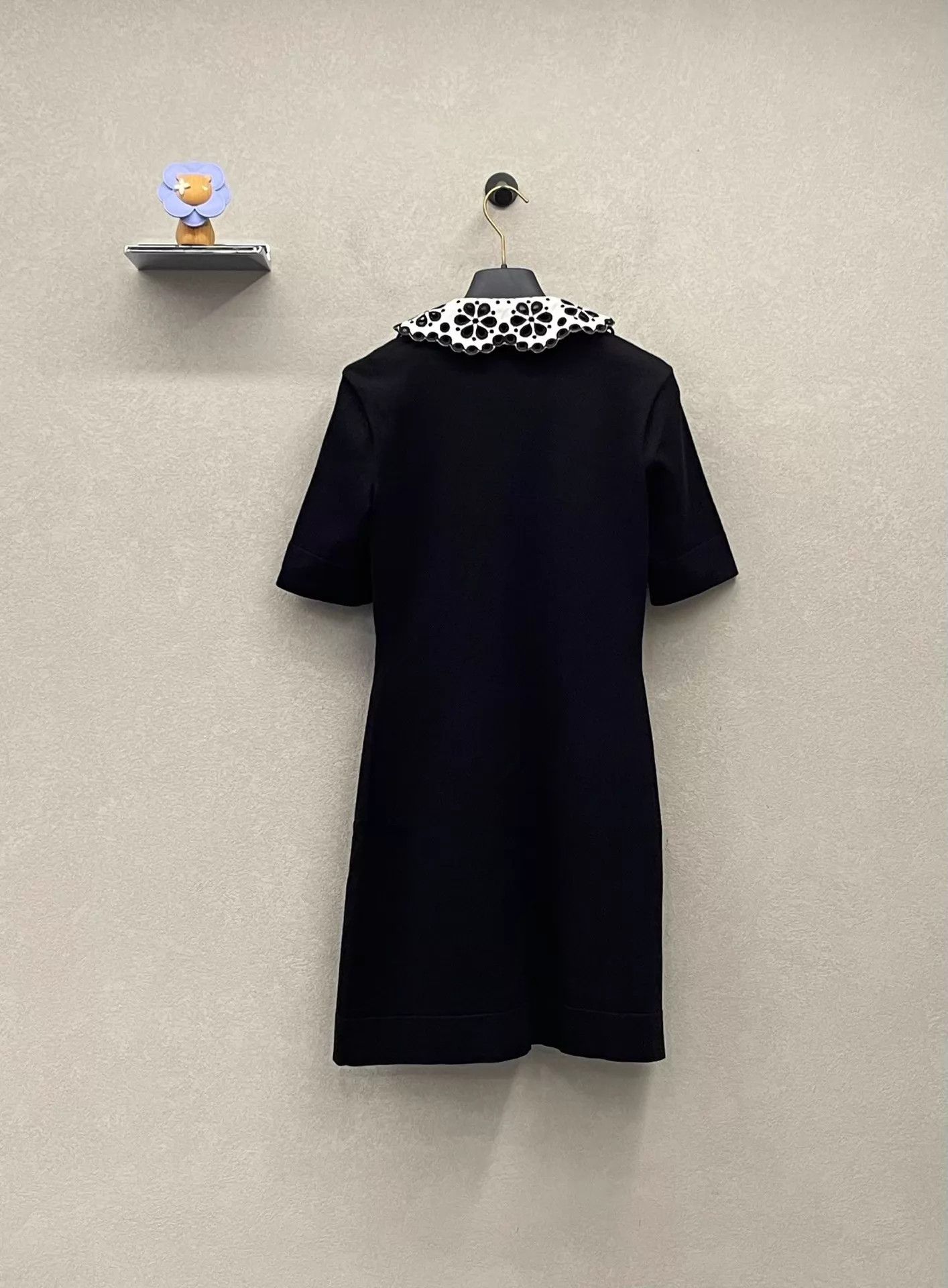 Louis Vuitton LV Zipper Floral Collar Slim Short Dress XS Women's Size XS / US 0-2 / IT 36-38 - 2 Thumbnail