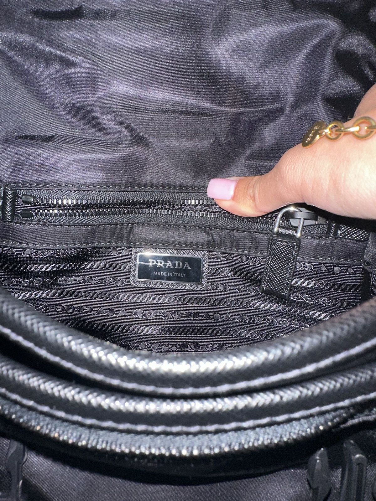 Prada Men Re-Nylon and Saffiano leather shoulder bag Size ONE SIZE - 7 Thumbnail
