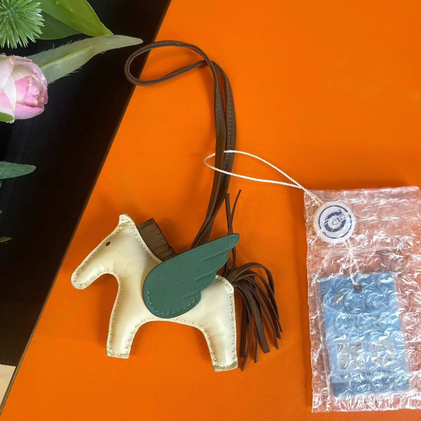 Hermes Hermès Mini Pegase Charm Like New W Stamp For Sale Size ONE SIZE - 2 Thumbnail