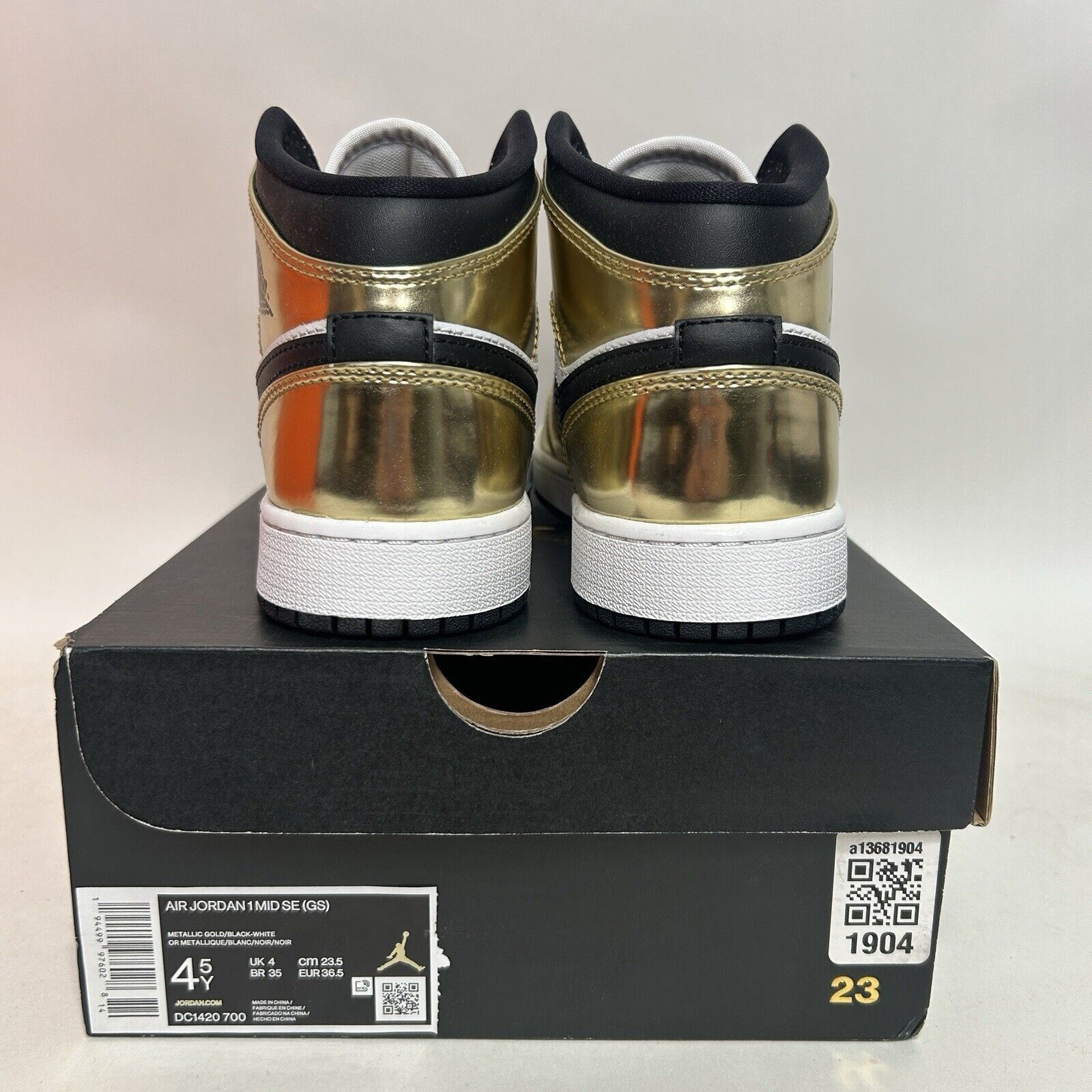 Jordan Brand Nike Air Jordan 1 Retro Mid SE “Metallic Gold” 2024 Size US 6 / IT 36 - 4 Thumbnail