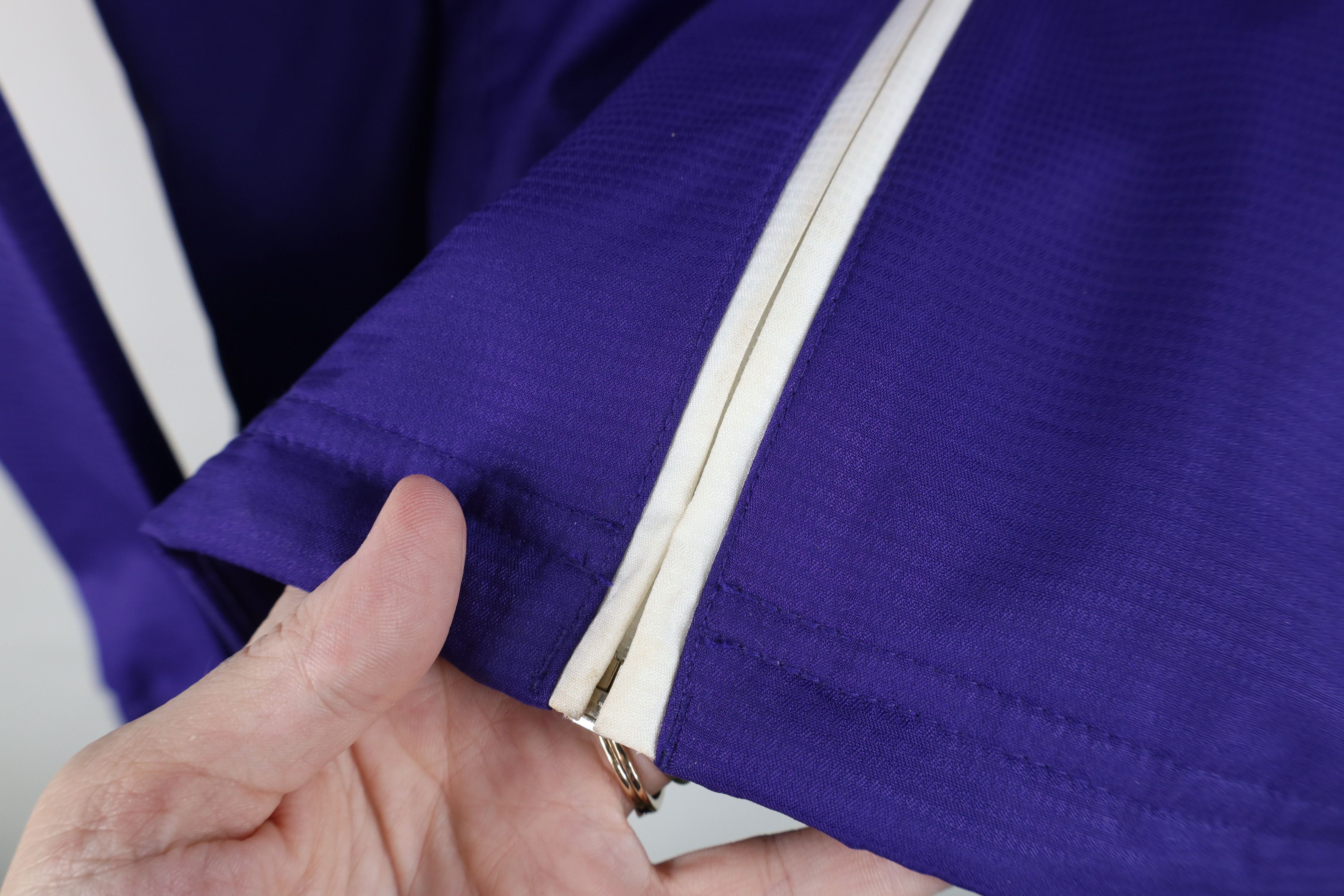 Adidas Vintage Adidas Spell Out Full Zip Hooded Jacket Purple White Size M / US 6-8 / IT 42-44 - 6 Thumbnail