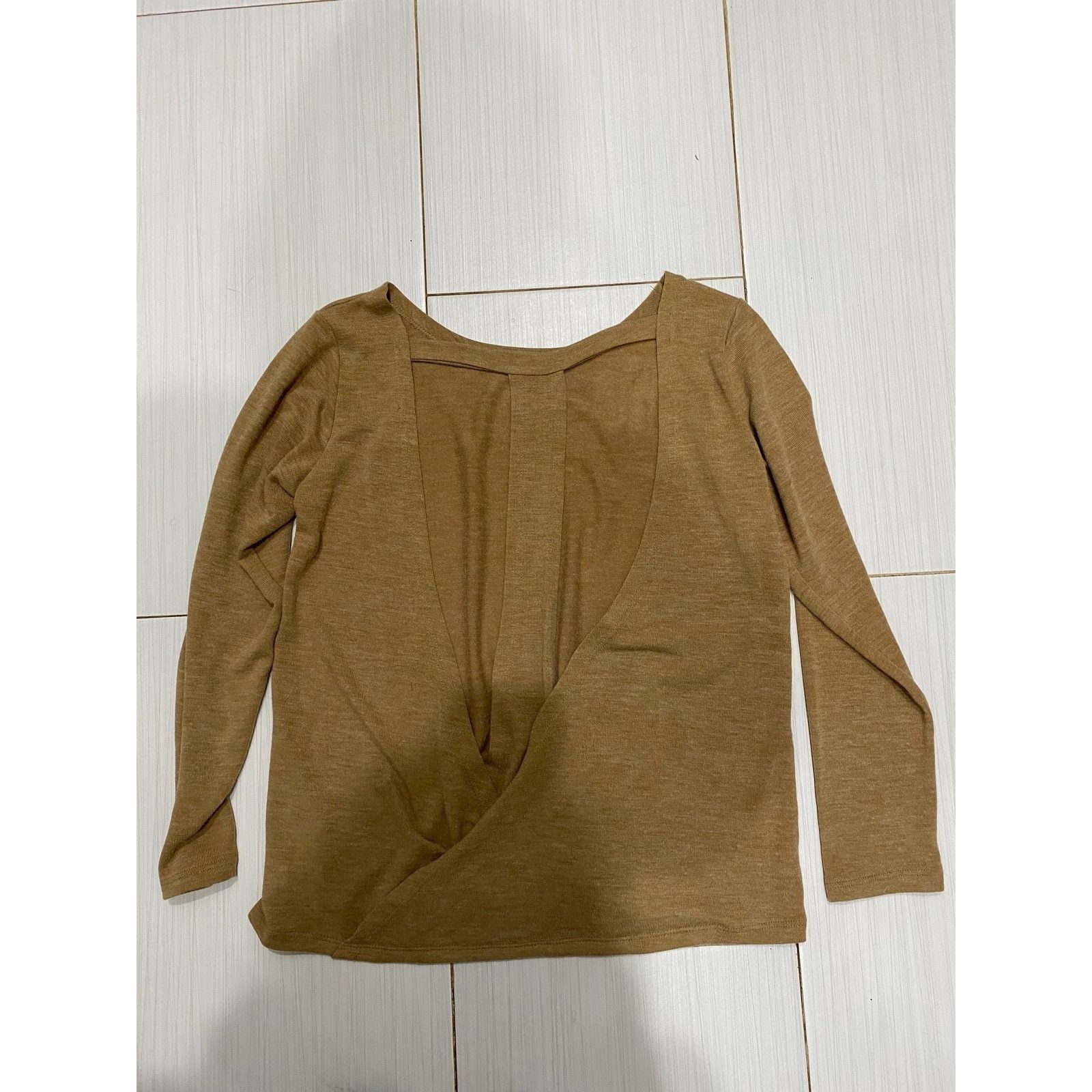 Other NWT Yelete Women's Sm Backless Sexy Long Sleeve Loose Blouse Size S / US 4 / IT 40 - 6 Thumbnail