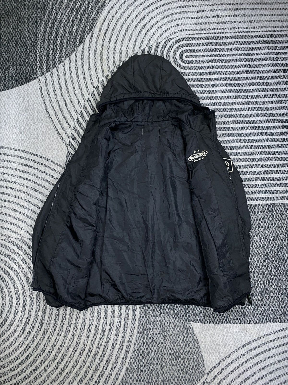 Devilock Vintage Devilock Black Market Patches Quilted Hooded Jacket Size US M / EU 48-50 / 2 - 5 Thumbnail