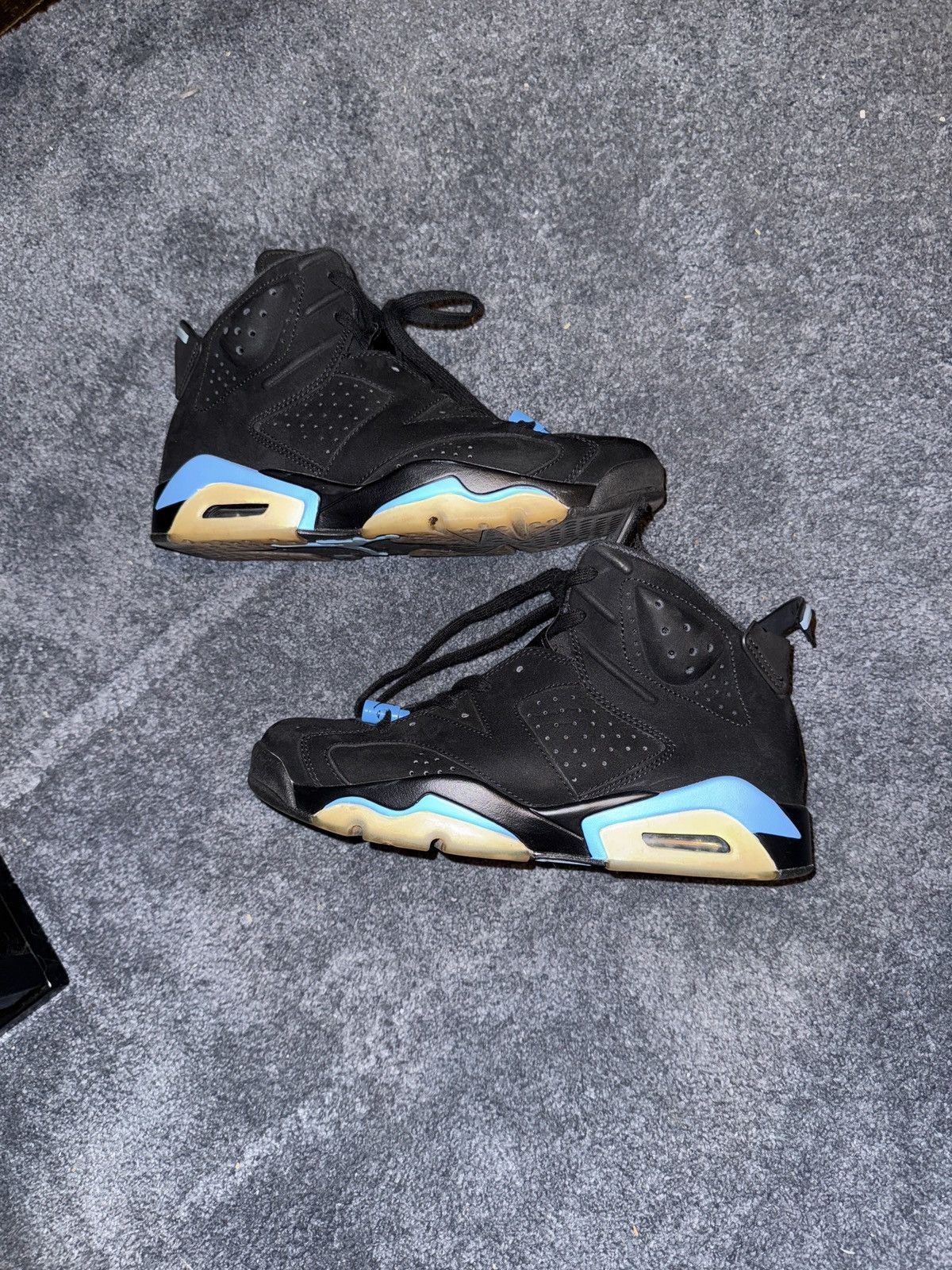 Jordan Brand Air Jordan 6 ‘UNC’ Size US 9 / EU 42 - 1 Thumbnail