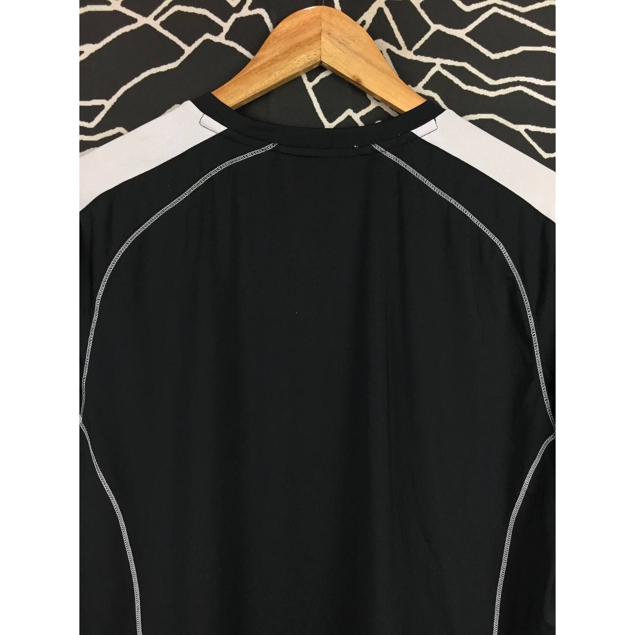 GU × Japanese Brand GU Sports Short Sleeve Sportswear Jersey Size L Size US L / EU 52-54 / 3 - 5 Thumbnail