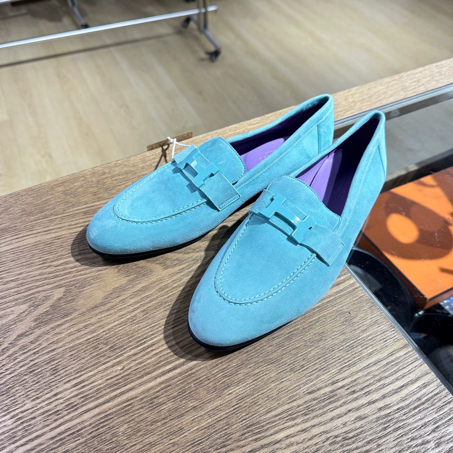 Hermes Hermes jan1040 suede loafers sea foam green 38 Size US 7 / IT 37 - 1 Thumbnail