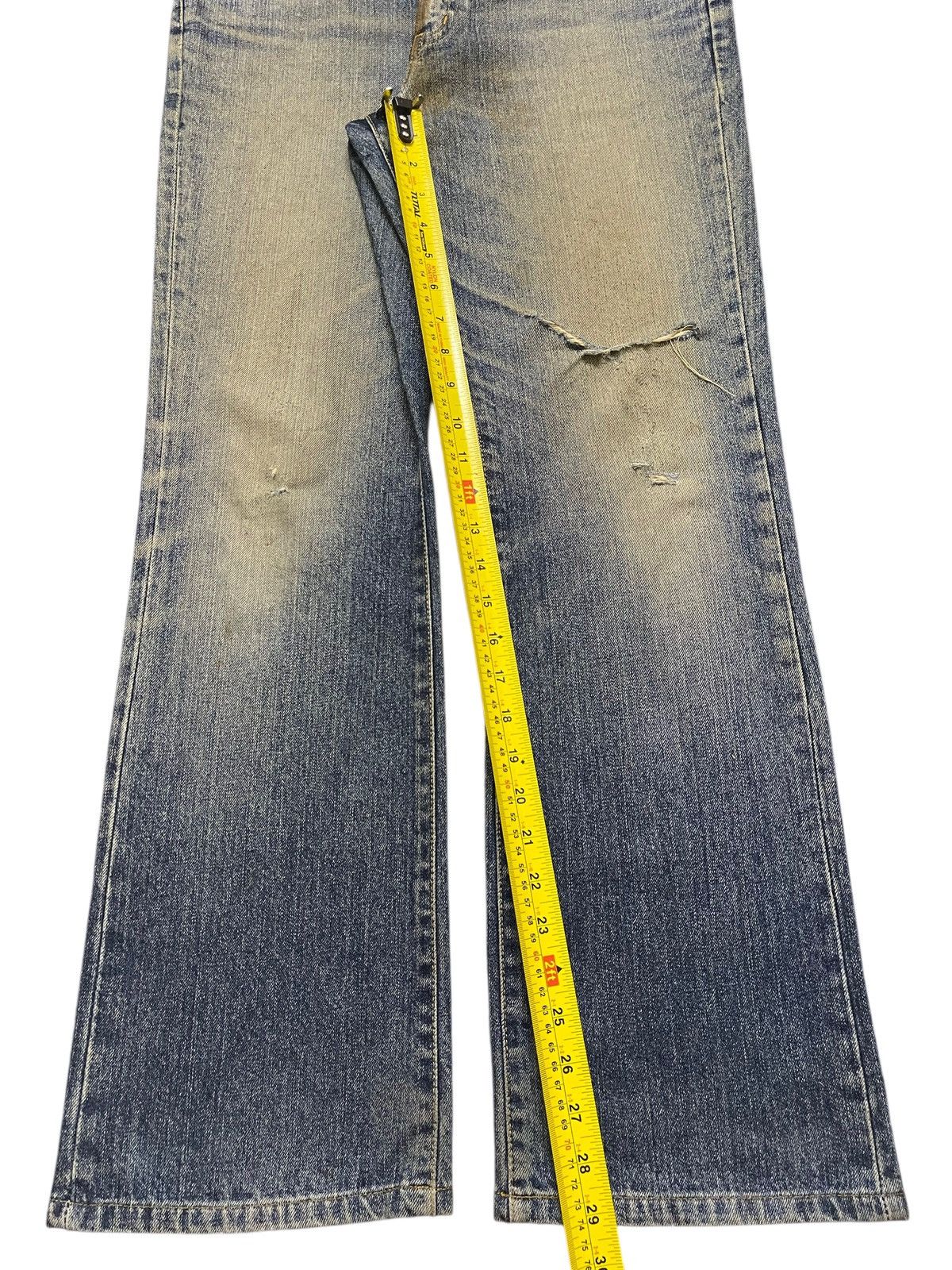 Uniqlo Vintage Japanese Uniqlo Mud Wash Distress Bootcut Jeans Size US 32 / EU 48 - 13 Thumbnail