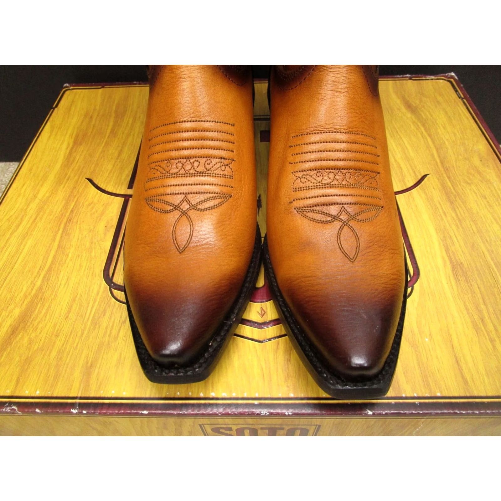 Vintage Soto Boots Men Boots Western Cowboy Pointed Toe Brown Leather 8.5 E Boot Women? Size US 9 / EU 42 - 6 Thumbnail