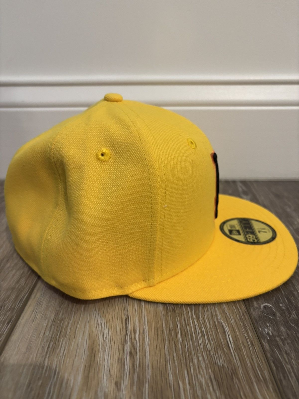 MLB × New Era Los Angeles Dodger Yellow New Era Fitted Hat Size 7 1/8 Size ONE SIZE - 4 Thumbnail