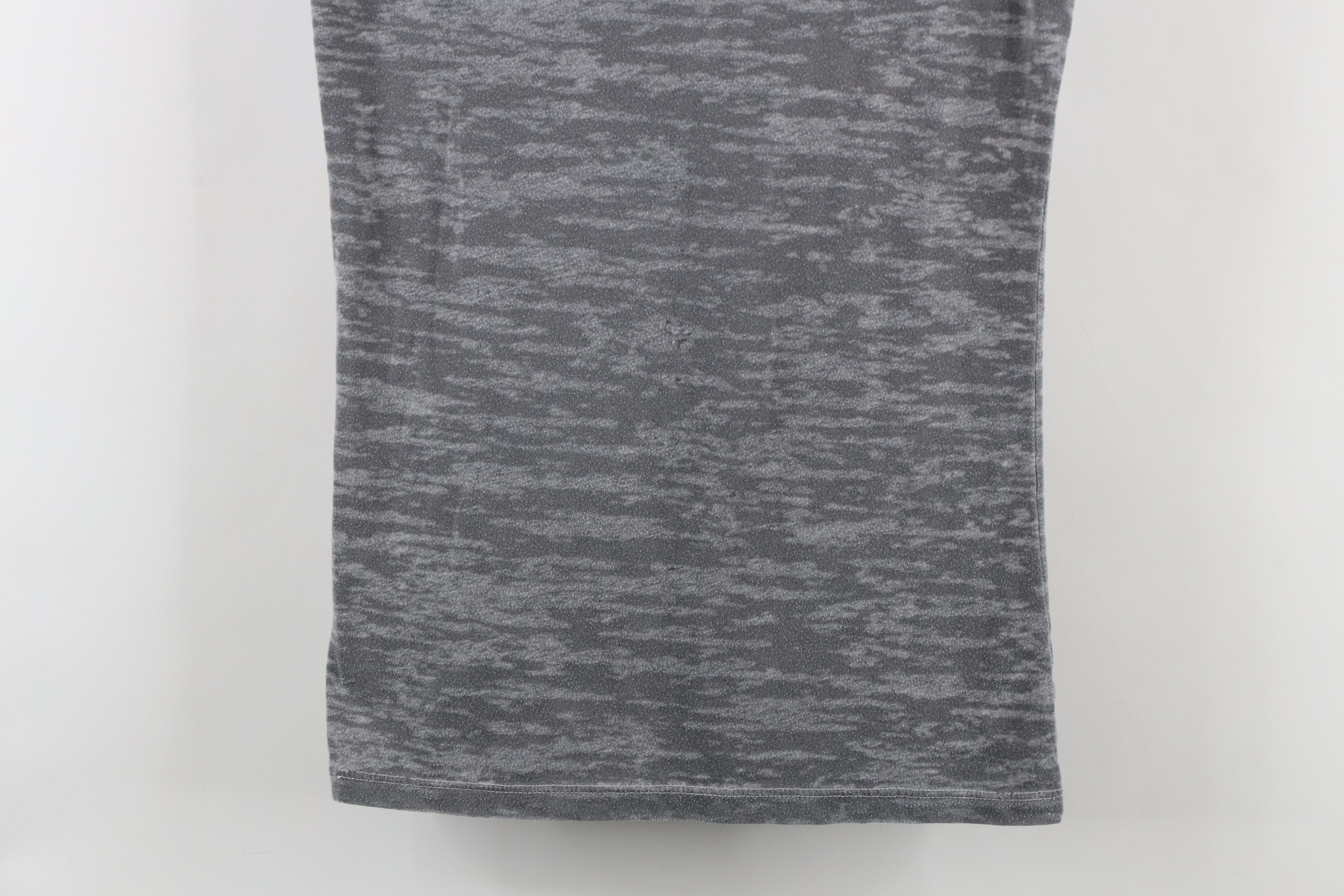 Obey × Vintage Obey Propaganda Camouflage Sheer V-Neck T-Shirt Gray Size M / US 6-8 / IT 42-44 - 11 Thumbnail