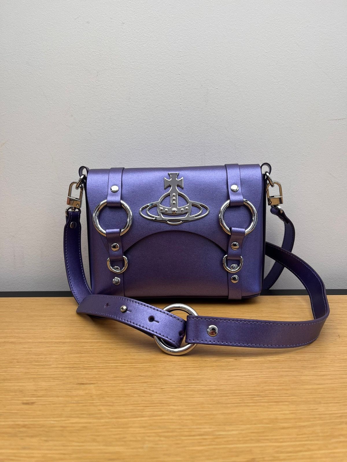 Vivienne Westwood o1f1d3z0625 Size: OS /Josephine Heart Crossbody