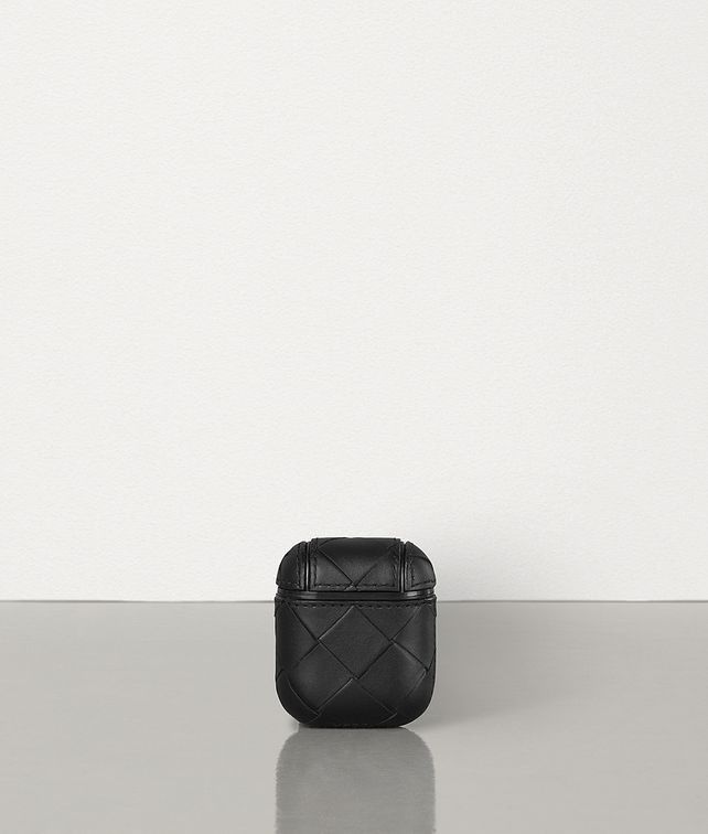 Bottega Veneta o1loc1c0325 Size: OS / 610263 Airpods Case in Nero Size ONE SIZE - 1 Thumbnail