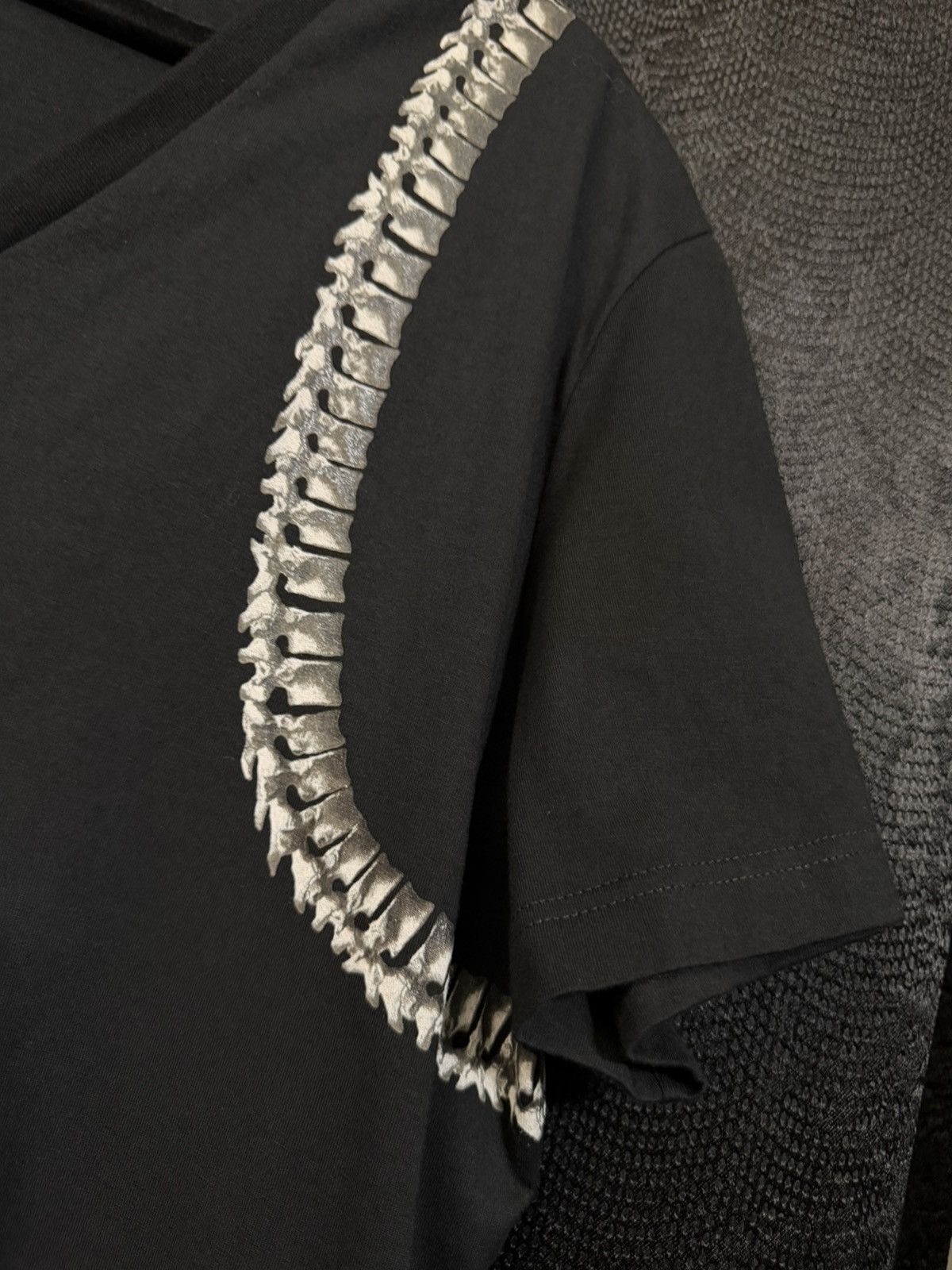 Alexander McQueen Vertebrae Harness Vneck in Black Size US XL / EU 56 / 4 - 3 Thumbnail