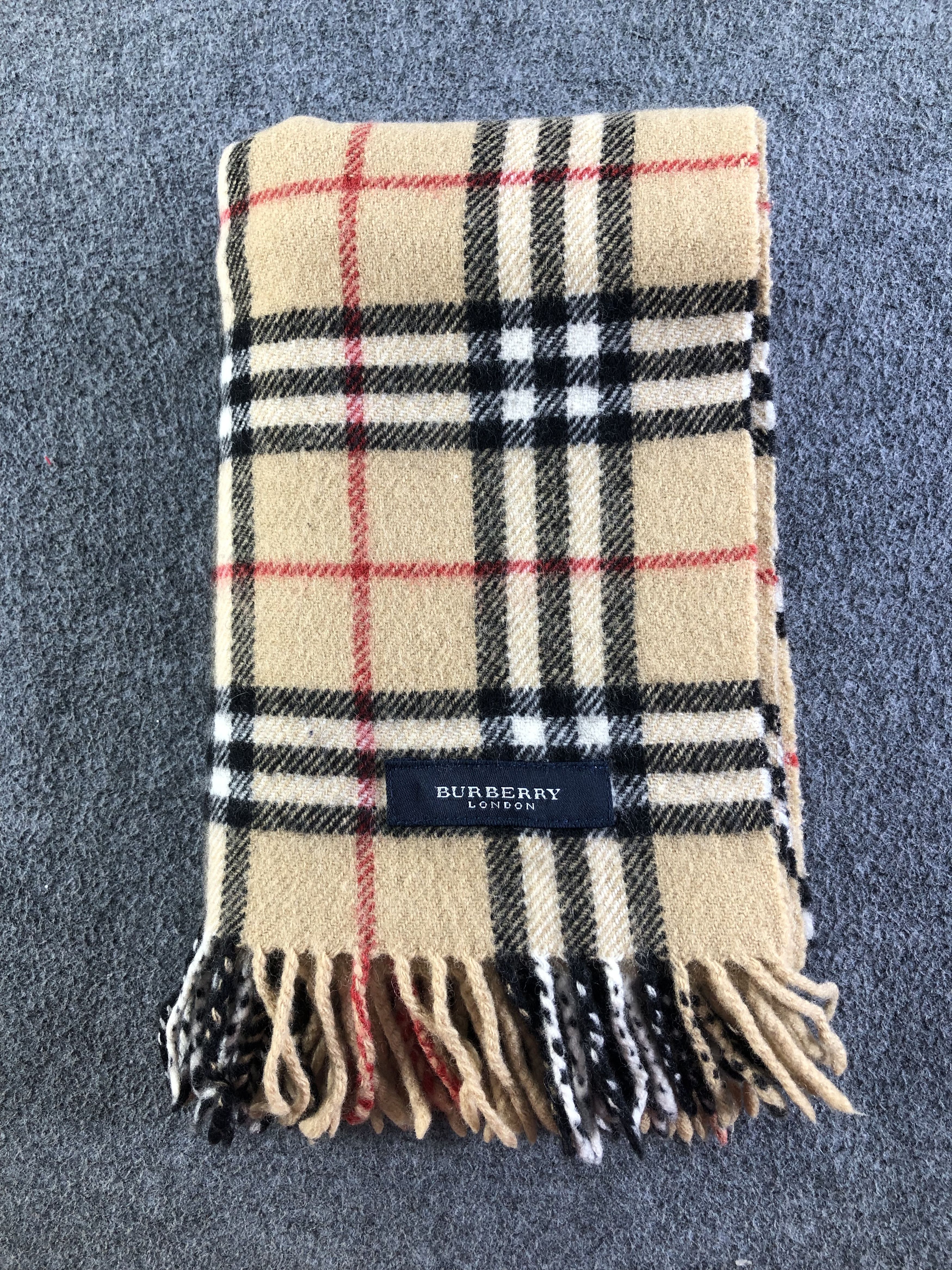 Burberry Burberrys Oversize Scarf / Muffler / Neckwear SS1428 Size ONE SIZE - 8 Thumbnail