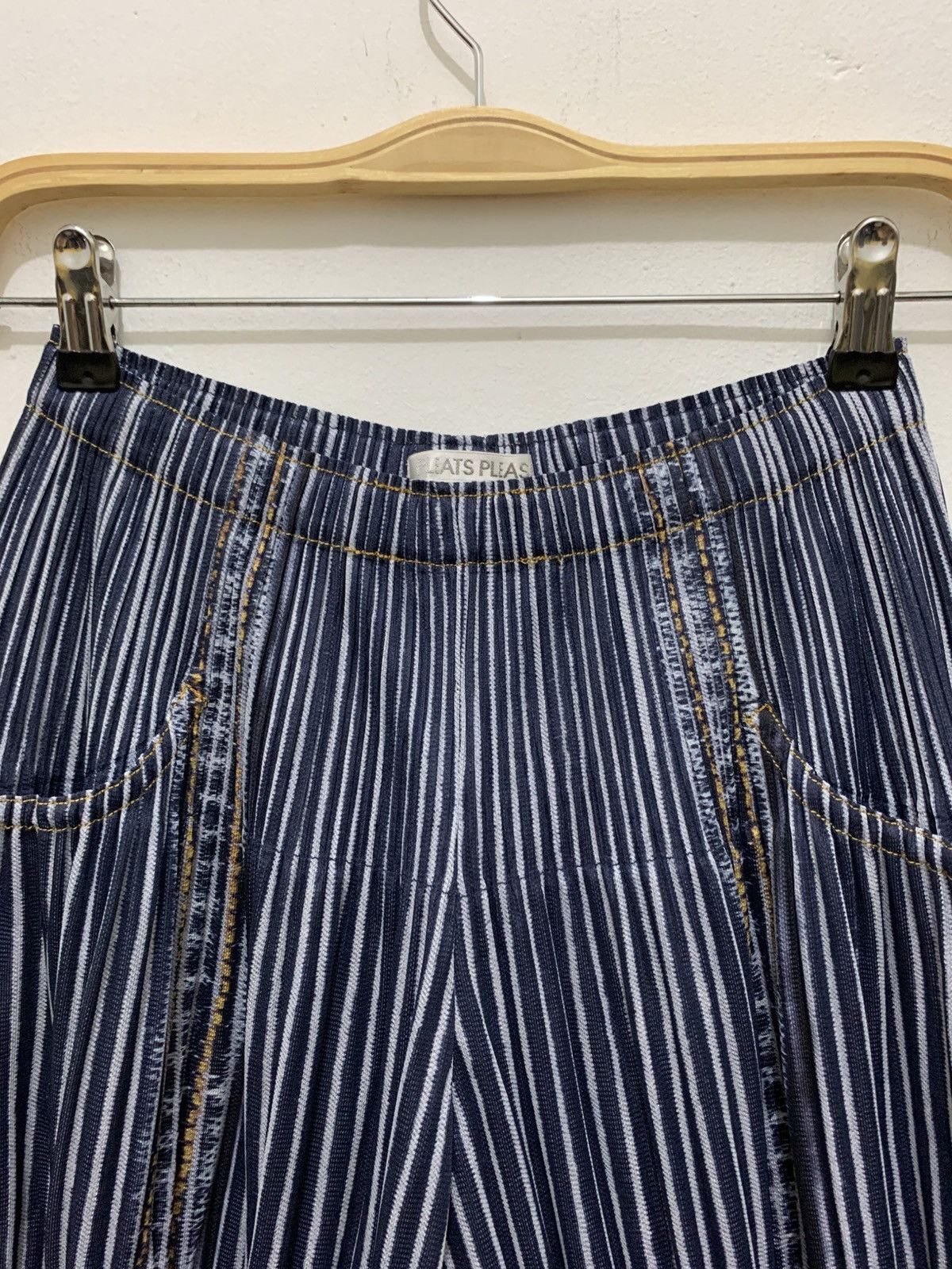 Issey Miyake ISSEY MIYAKE PLEATS PLEASE Denim Transfer Half Pants Size 29" - 2 Thumbnail