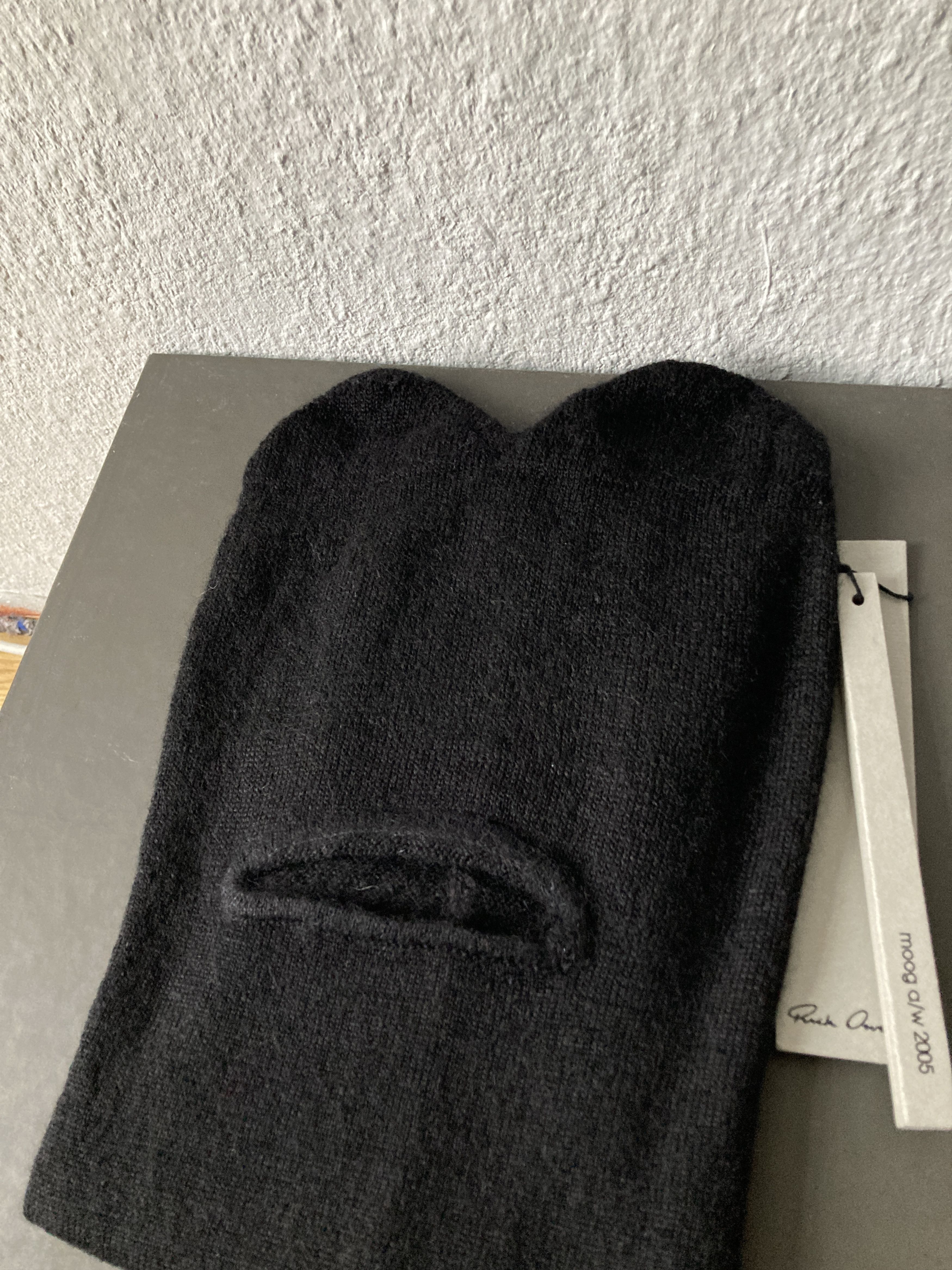 Rick Owens F/W 05 "MOOG" Mickey Mouse Mohair Balaclava Rick Owens Size ONE SIZE - 4 Thumbnail