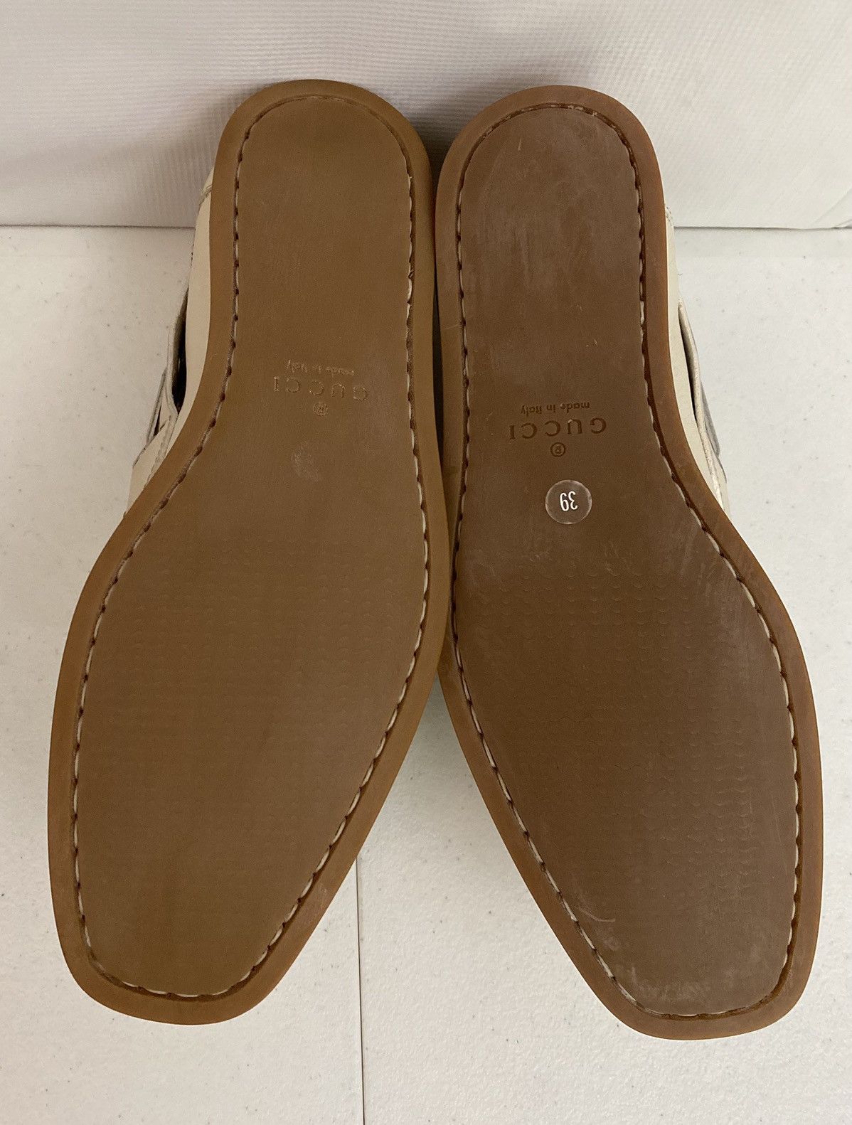 Gucci Gucci 🇮🇹 Runner Up Logo Embroidered Vintage Deck Shoes 39 NEW Size US 9 / IT 39 - 8 Thumbnail