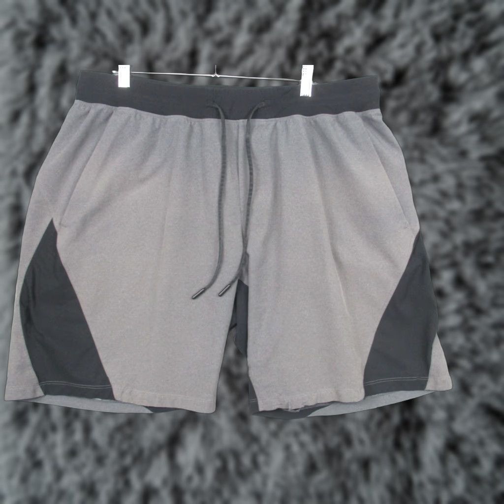 Lululemon Lululemon Shorts Mens 2XL Gray Black Lined Athletic Training Drawstring Pockets Size US 39 - 1 Thumbnail