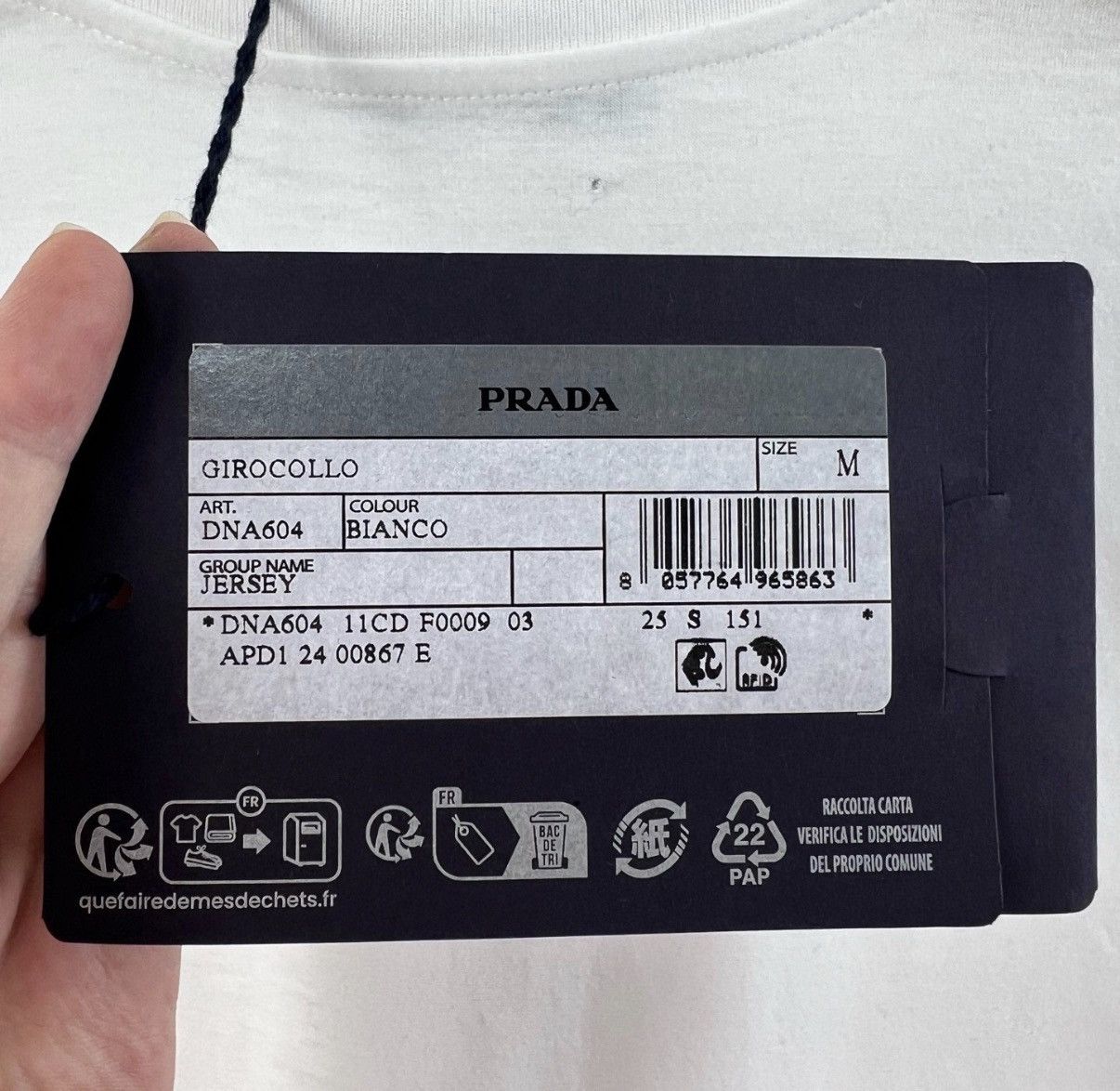 Prada PRADA / Classic Solid White Crew Neck Short Sleeve K12 Size US M / EU 48-50 / 2 - 5 Thumbnail