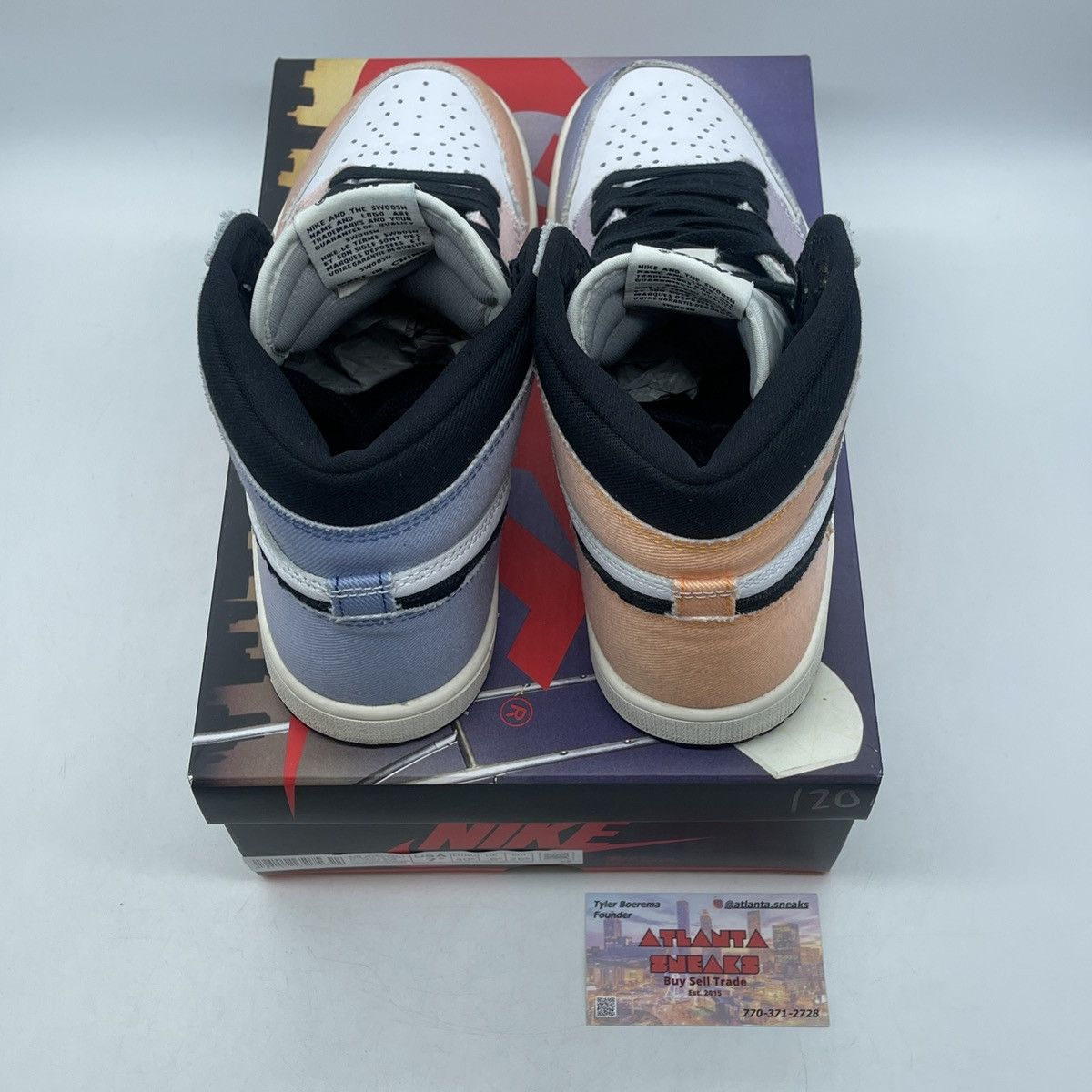 Nike Air Jordan 1 high skyline Size US 7.5 / EU 40-41 - 6 Thumbnail
