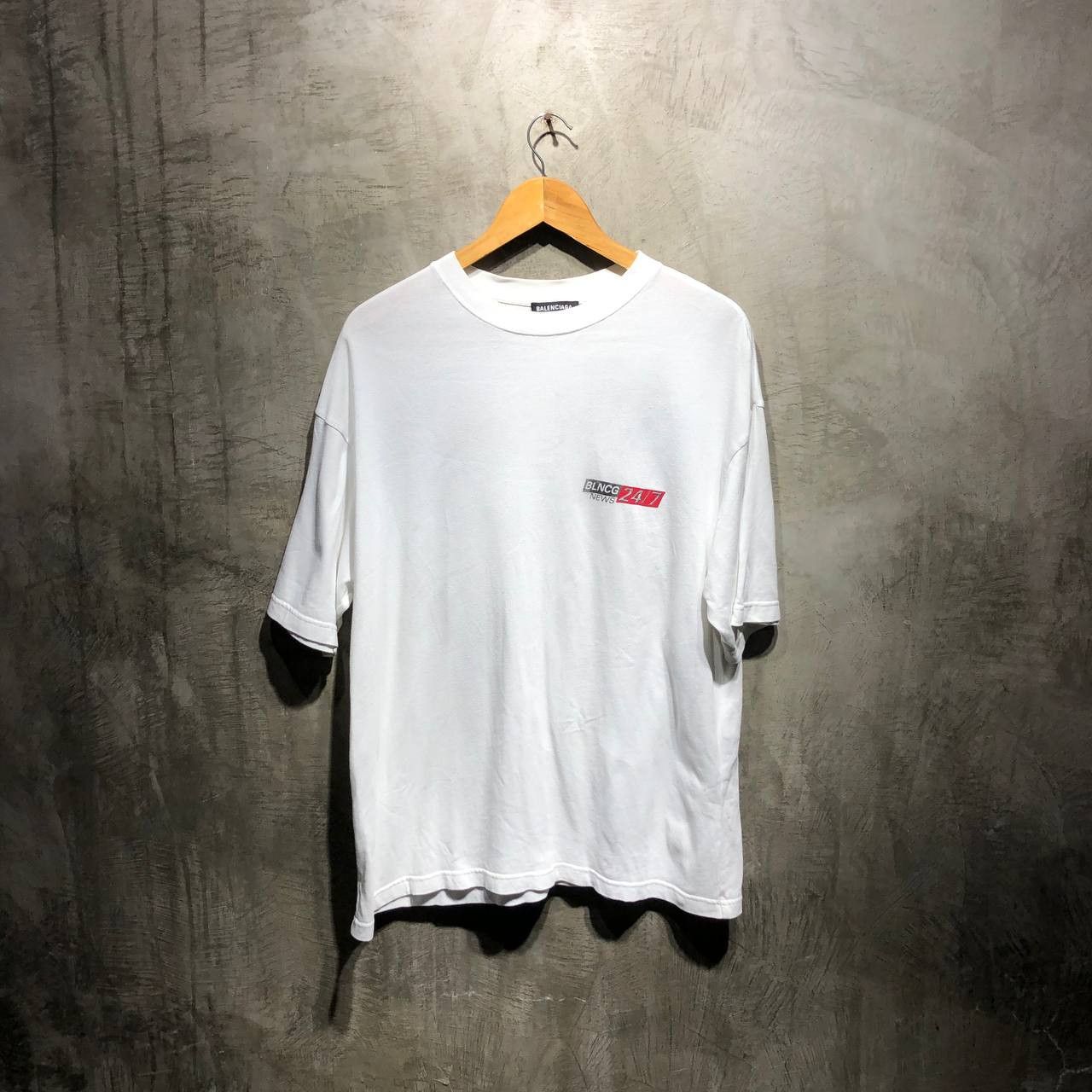 Balenciaga Balenciaga 24/7 News tee Size US L / EU 52-54 / 3 - 6 Thumbnail