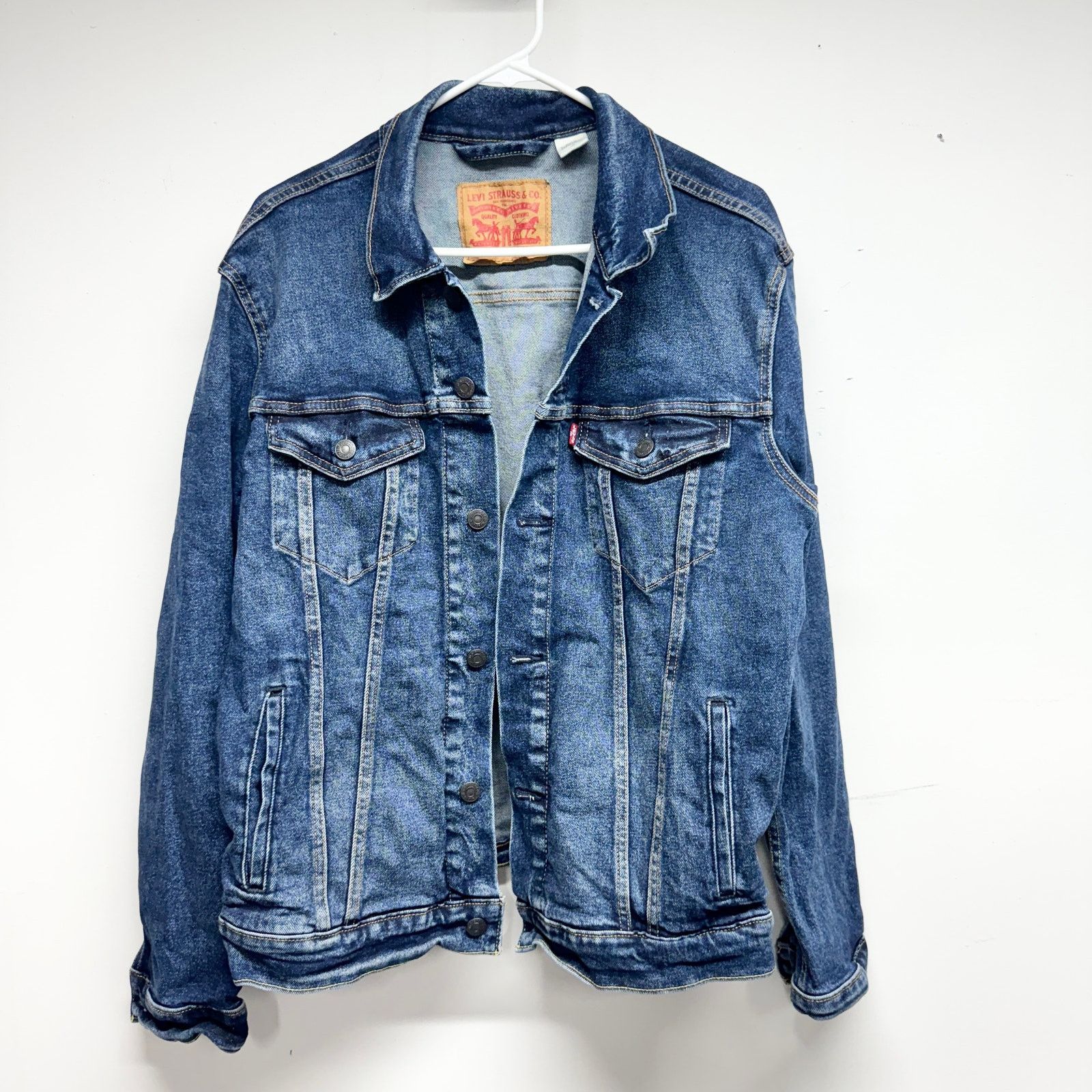 Levi's Levi’s Men's Trucker Denim Collared Jean Jacket Sz L Size US L / EU 52-54 / 3 - 2 Thumbnail
