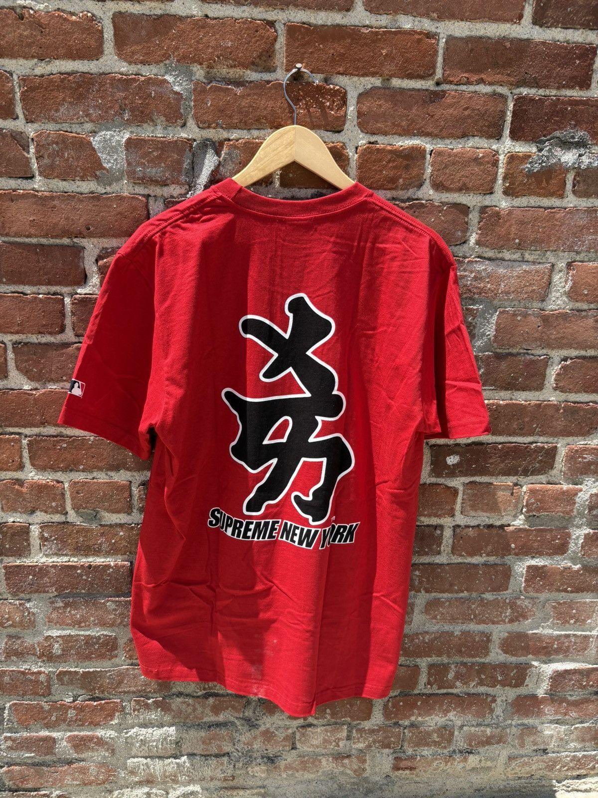 MLB × Supreme Supreme Yankee Kanji T Shirt Size US L / EU 52-54 / 3 - 2 Thumbnail